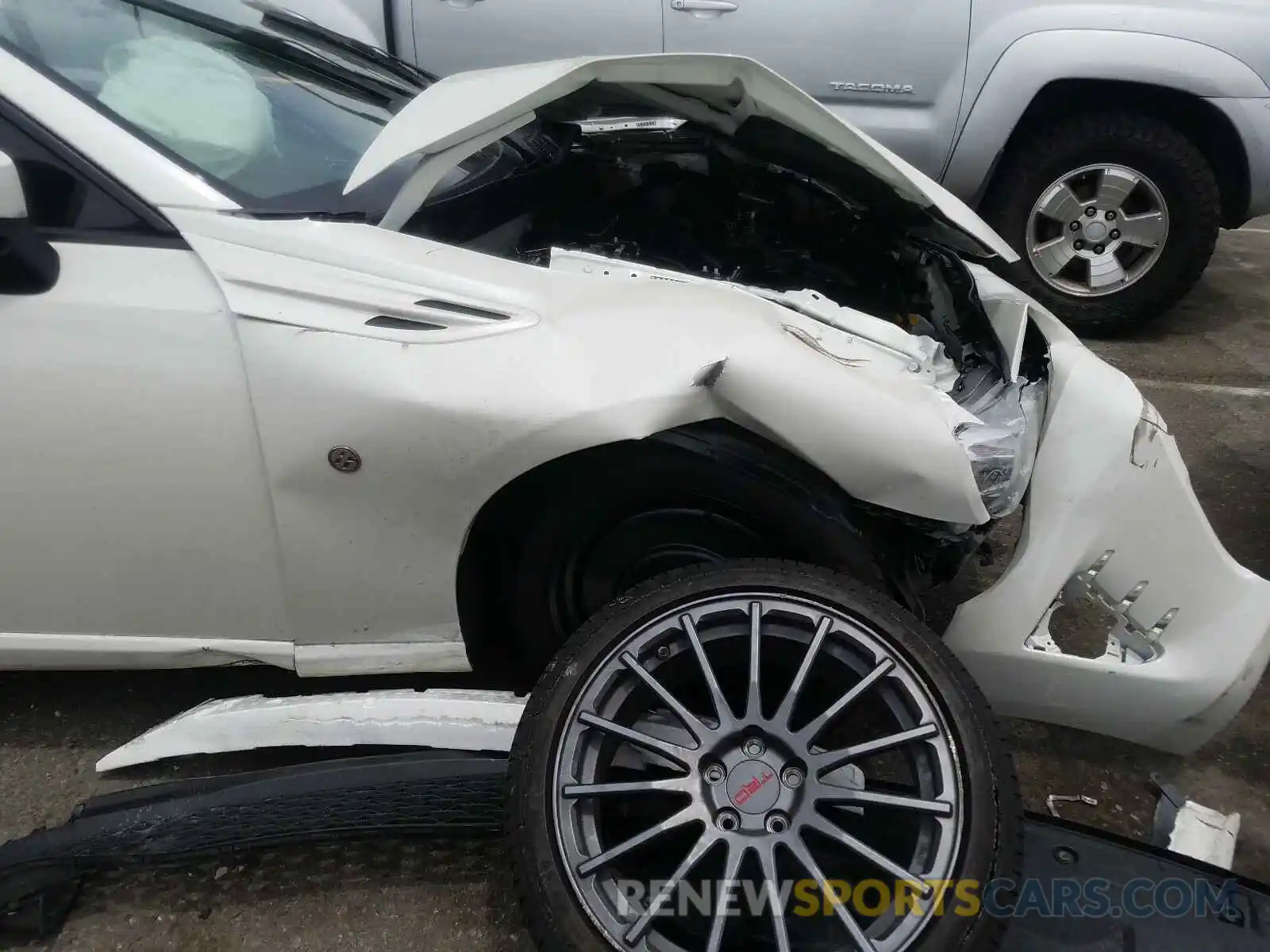 9 Photograph of a damaged car JF1ZNAA19K8704066 TOYOTA 86 2019