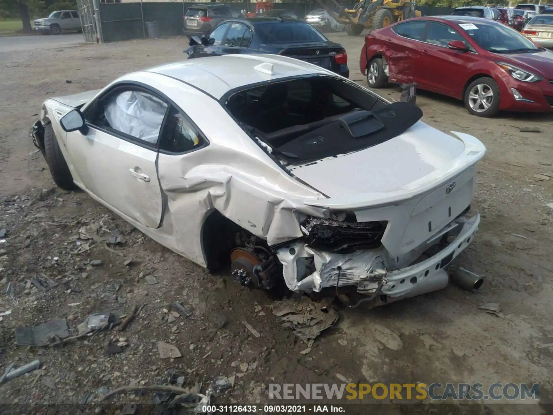 3 Фотография поврежденного автомобиля JF1ZNAA1XK8700365 TOYOTA 86 2019