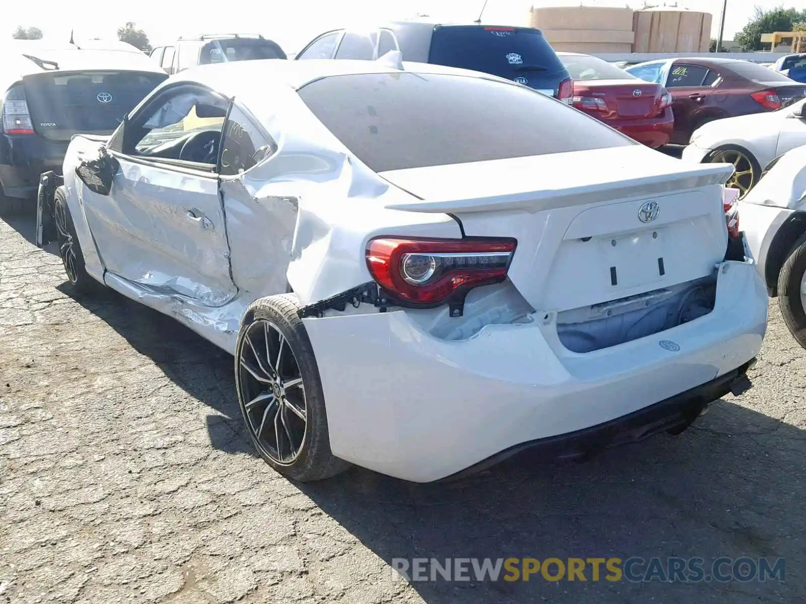 3 Photograph of a damaged car JF1ZNAA1XK8702343 TOYOTA 86 2019