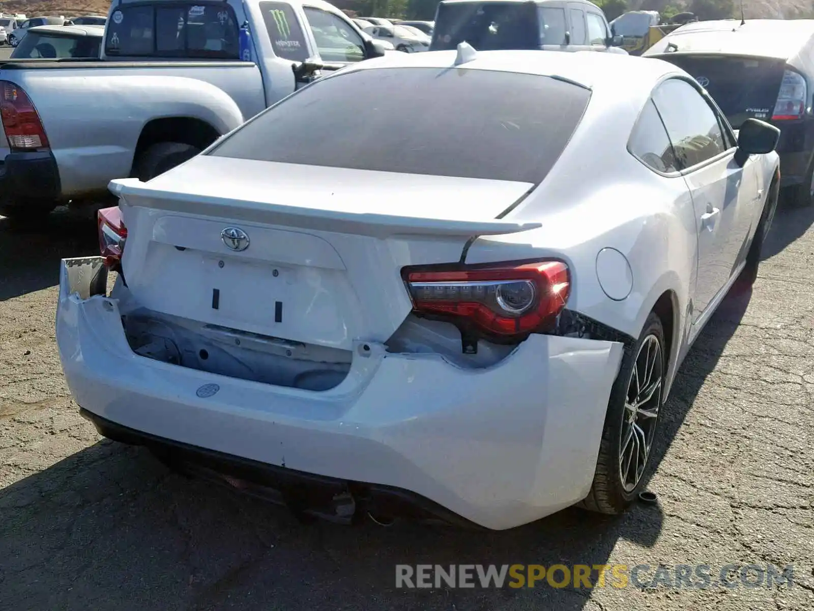 4 Photograph of a damaged car JF1ZNAA1XK8702343 TOYOTA 86 2019