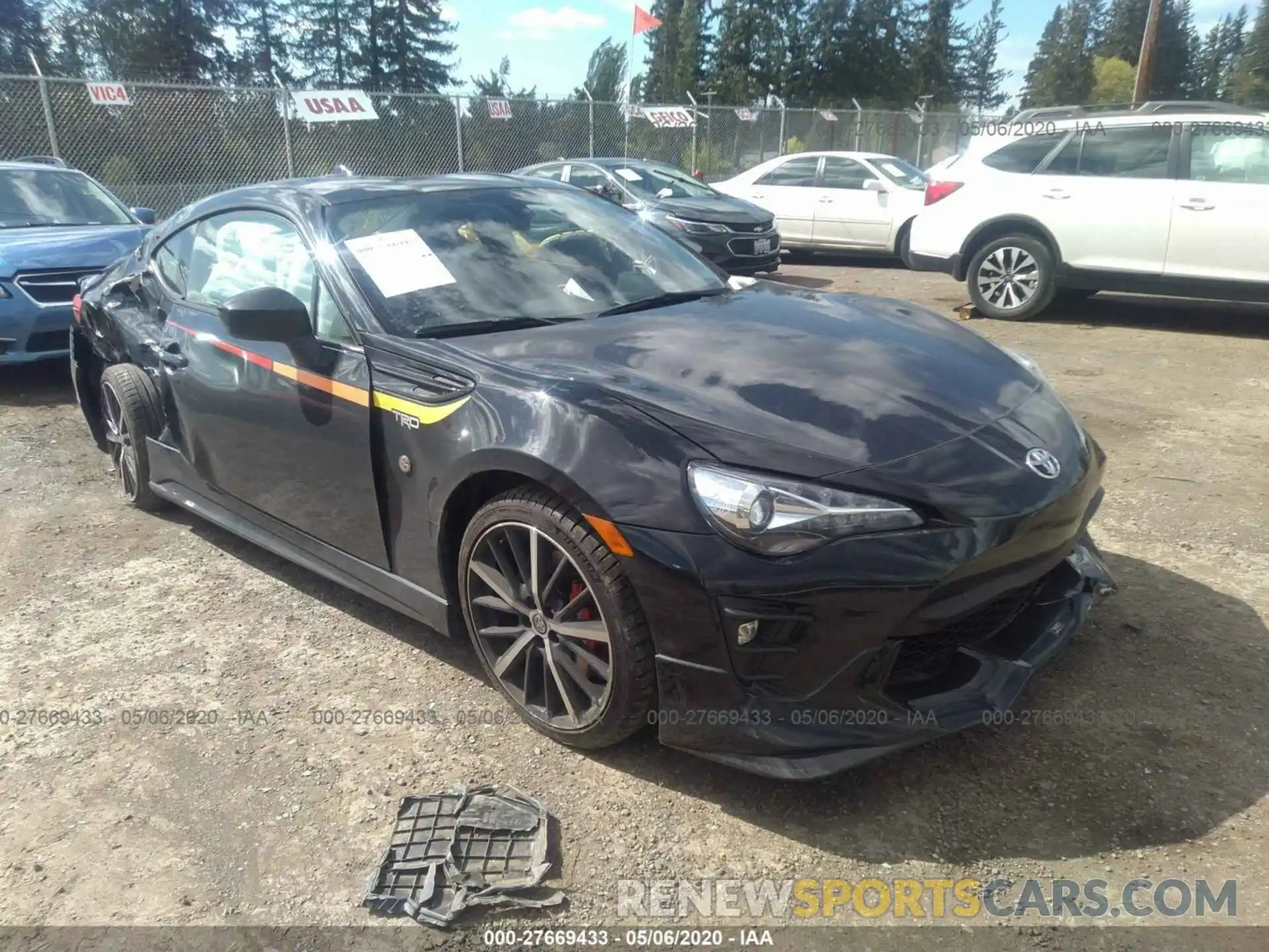 1 Photograph of a damaged car JF1ZNAE10K9701979 TOYOTA 86 2019