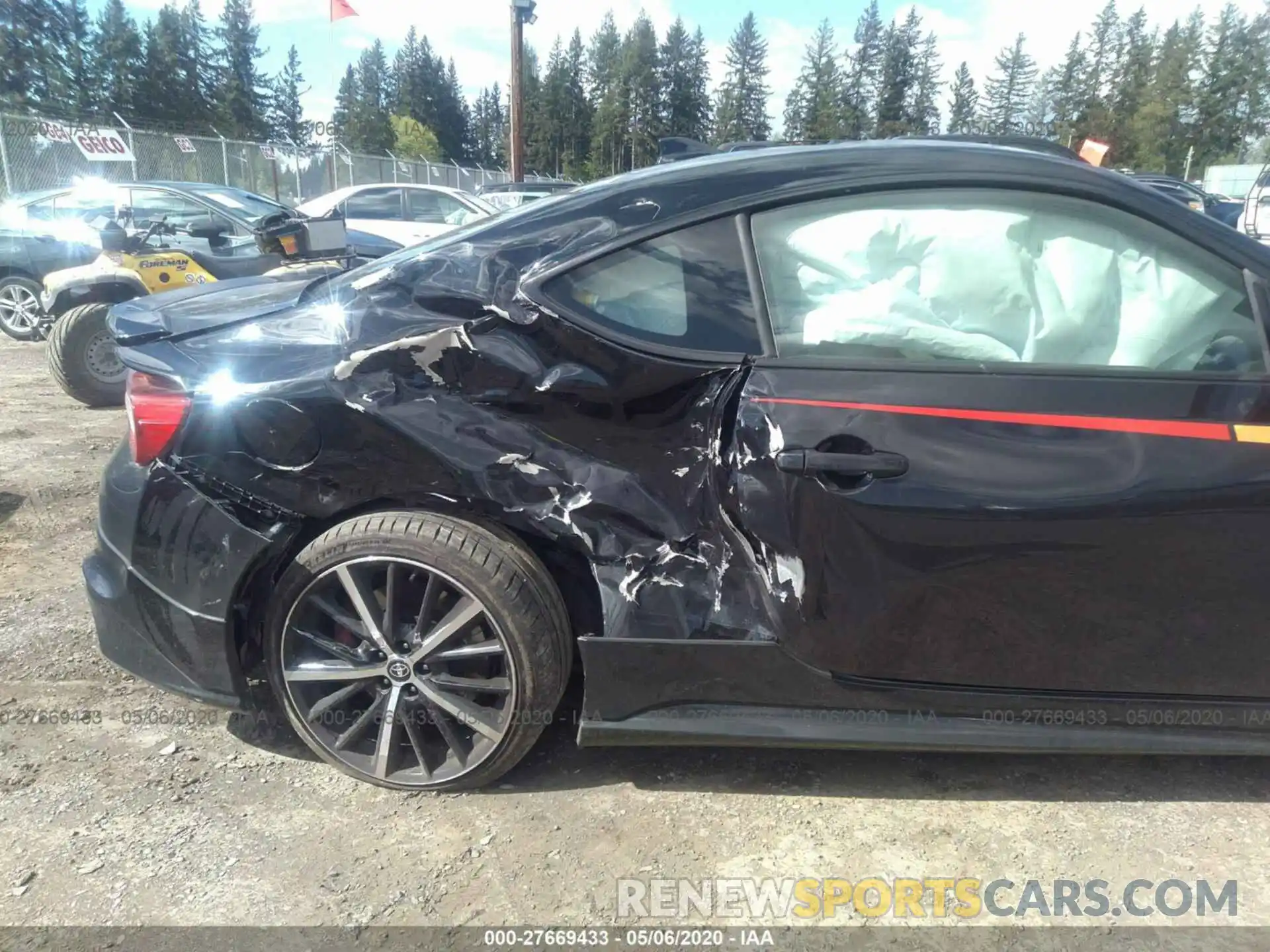 6 Photograph of a damaged car JF1ZNAE10K9701979 TOYOTA 86 2019