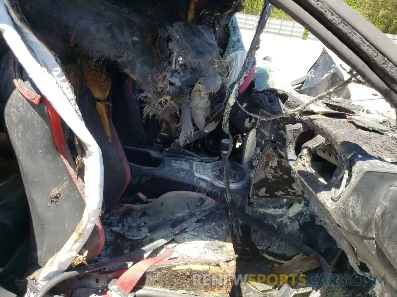 5 Photograph of a damaged car JF1ZNAE10K9702274 TOYOTA 86 2019