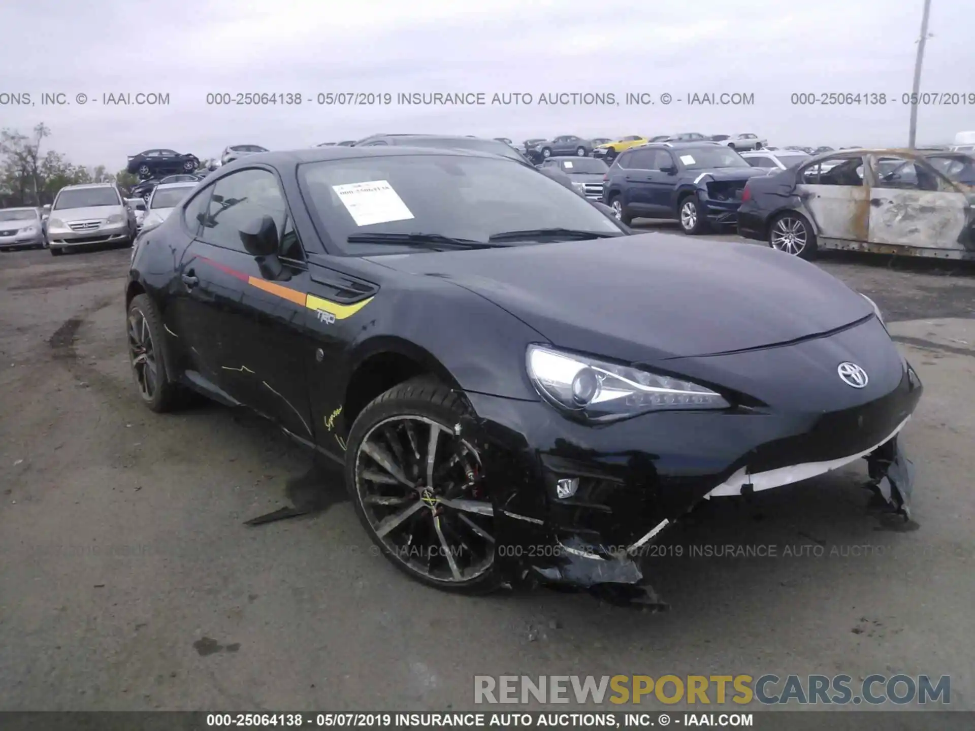 1 Photograph of a damaged car JF1ZNAE10K9702548 TOYOTA 86 2019