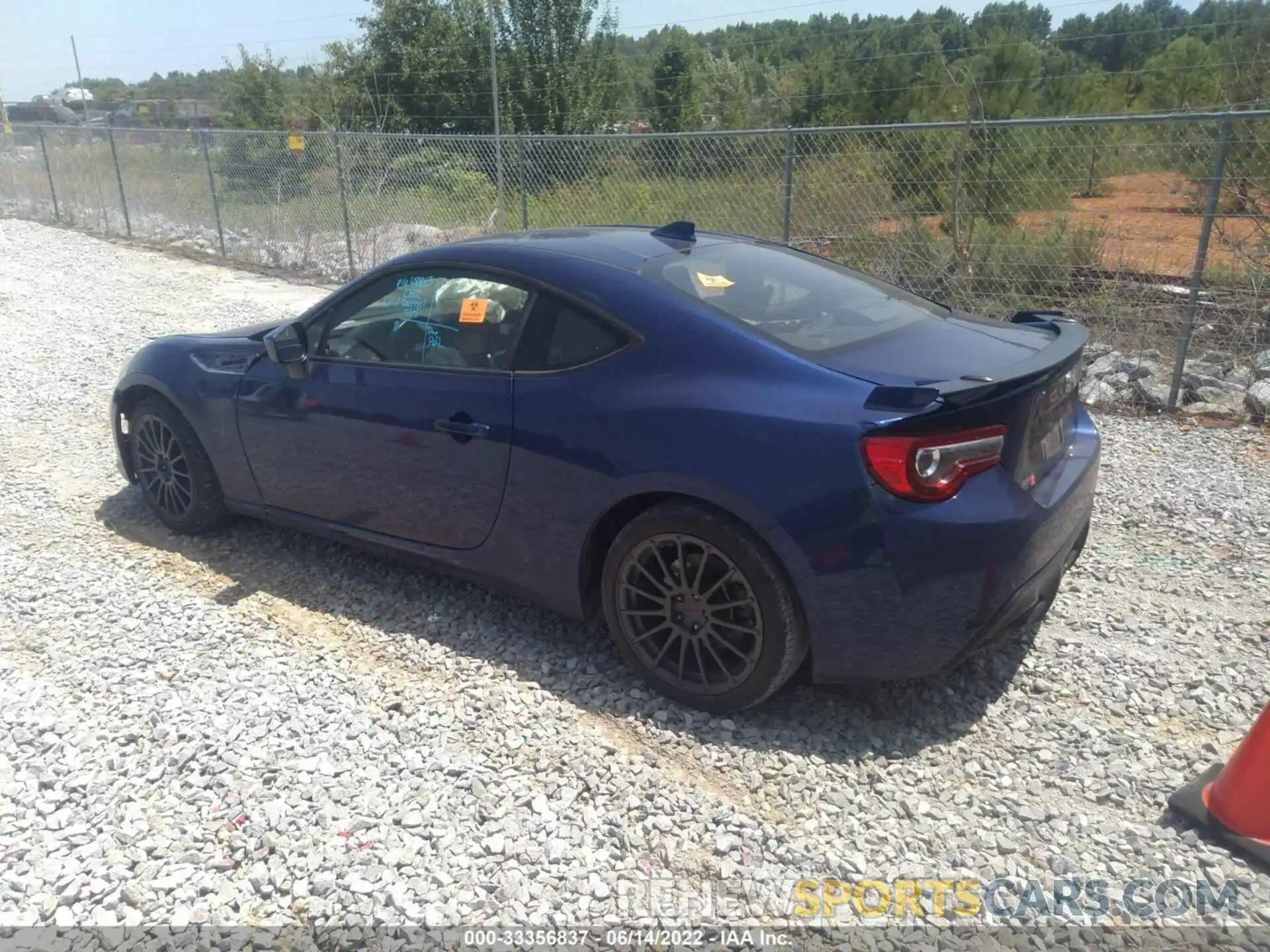 3 Photograph of a damaged car JF1ZNAE10K9703215 TOYOTA 86 2019