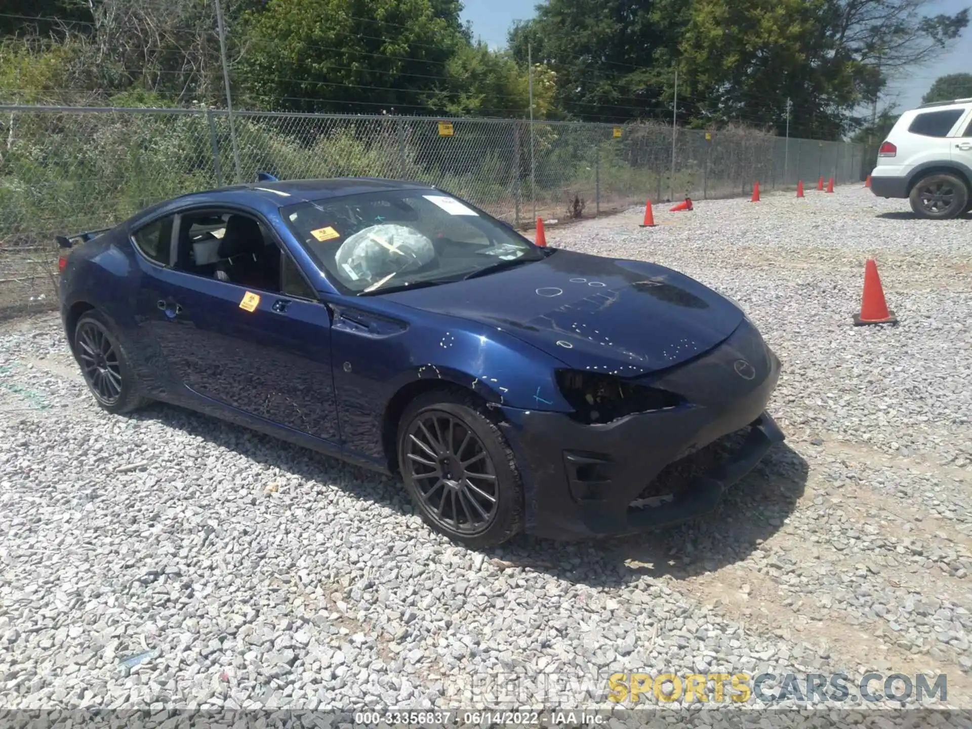 6 Photograph of a damaged car JF1ZNAE10K9703215 TOYOTA 86 2019