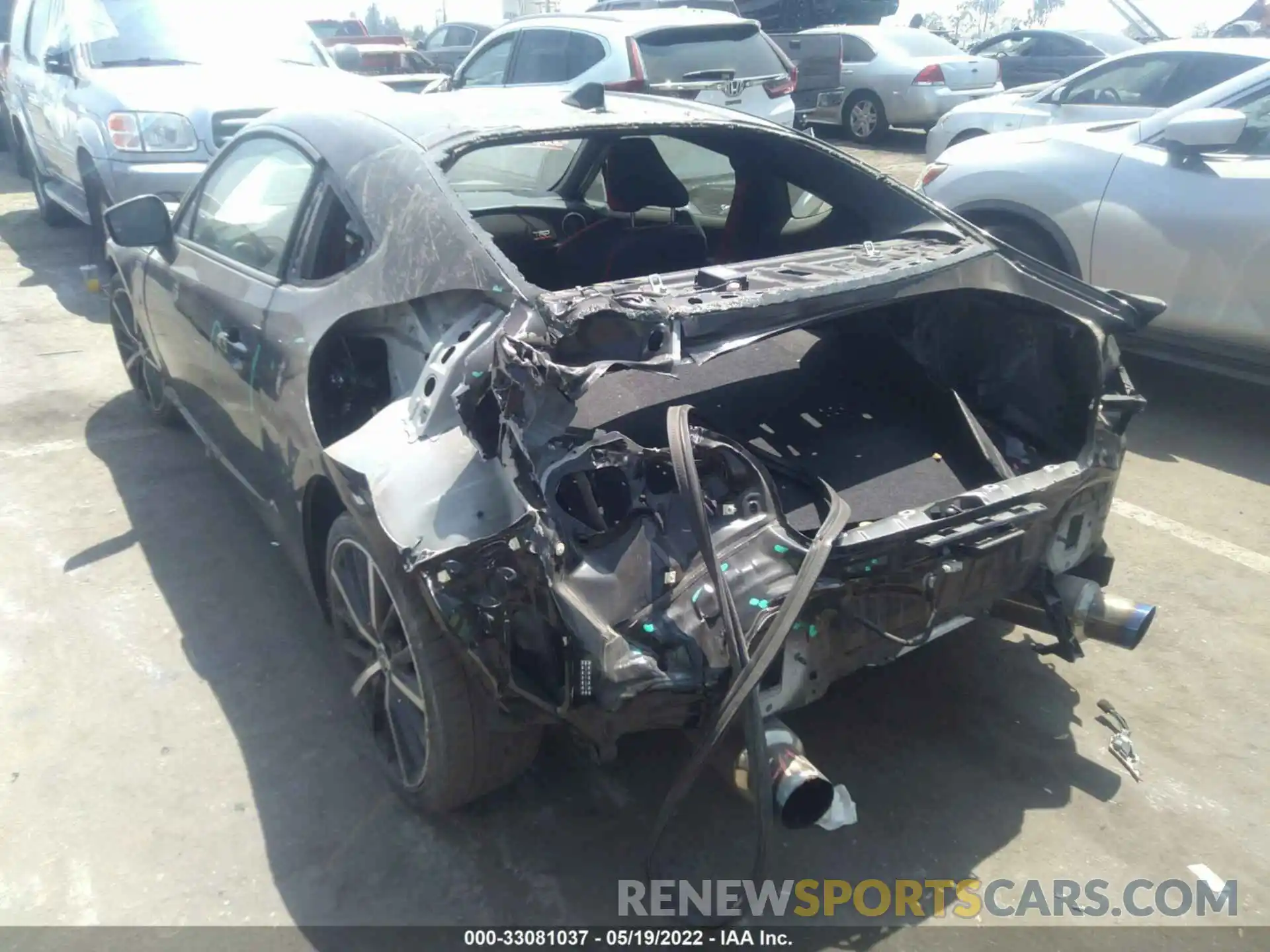 3 Photograph of a damaged car JF1ZNAE11K9702493 TOYOTA 86 2019