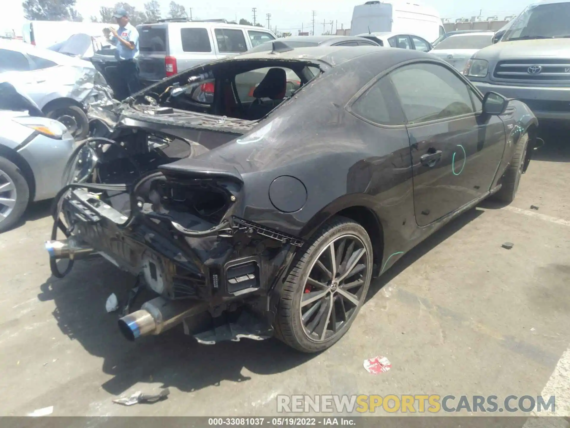 4 Photograph of a damaged car JF1ZNAE11K9702493 TOYOTA 86 2019