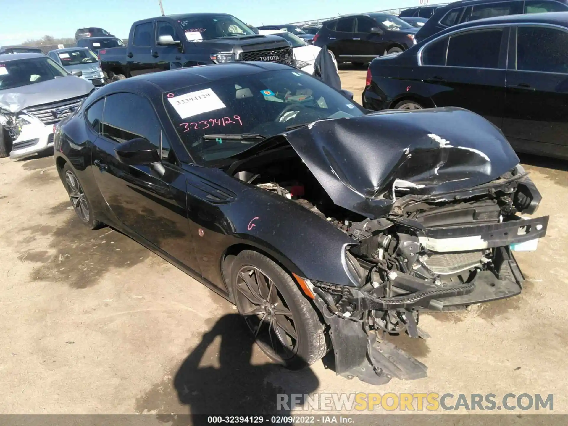 1 Photograph of a damaged car JF1ZNAE12K8701360 TOYOTA 86 2019