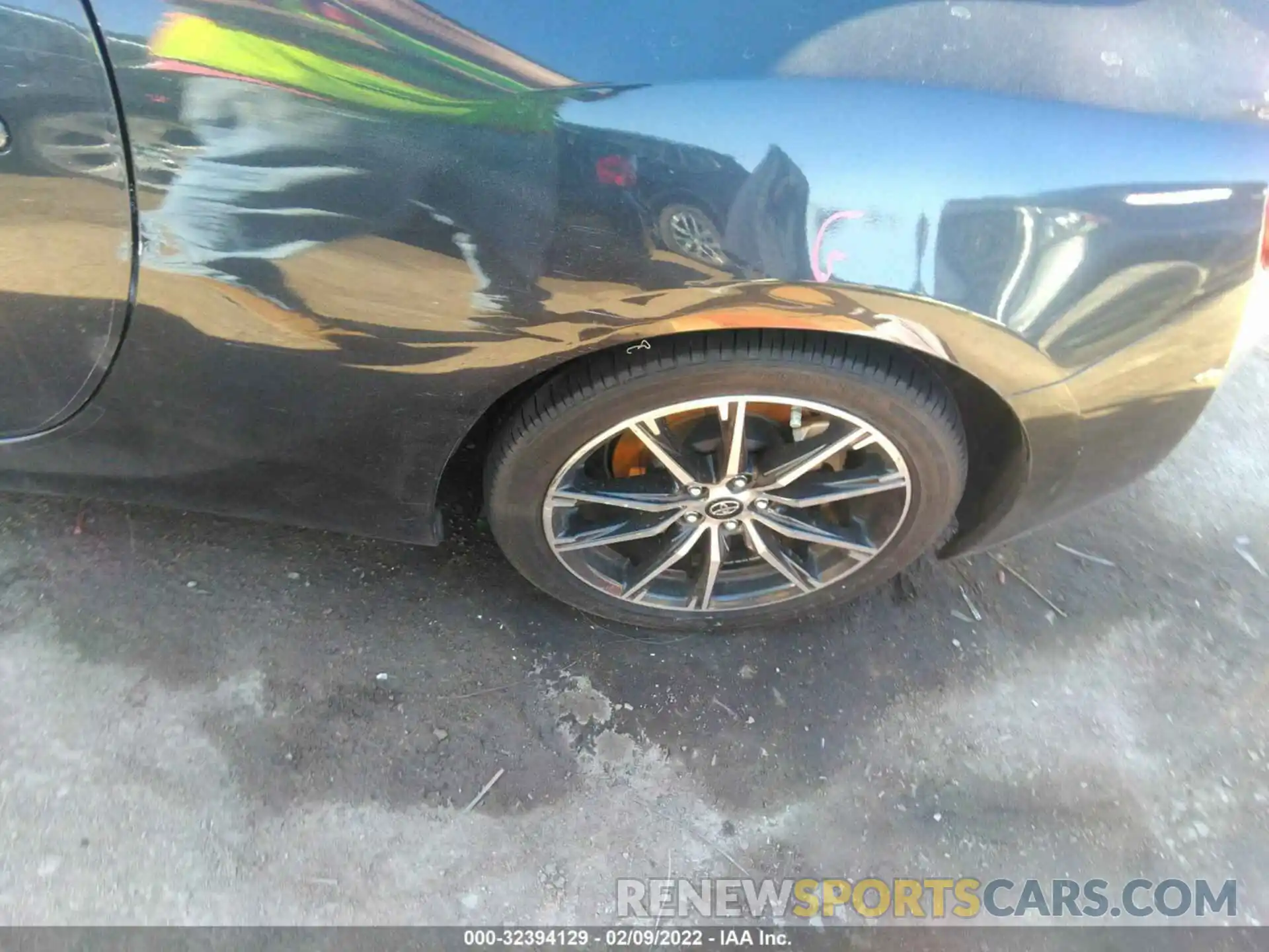 13 Photograph of a damaged car JF1ZNAE12K8701360 TOYOTA 86 2019