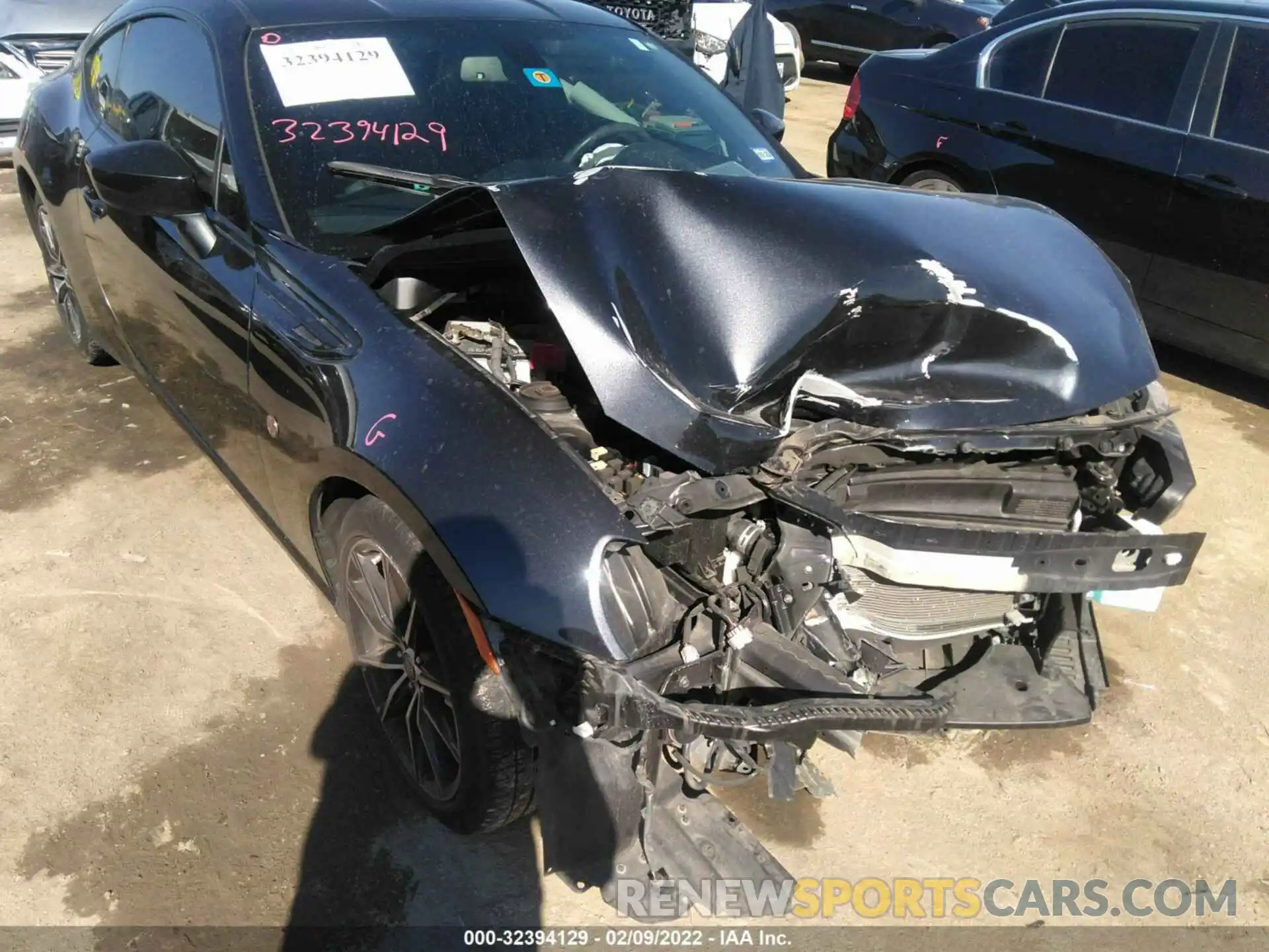 6 Photograph of a damaged car JF1ZNAE12K8701360 TOYOTA 86 2019