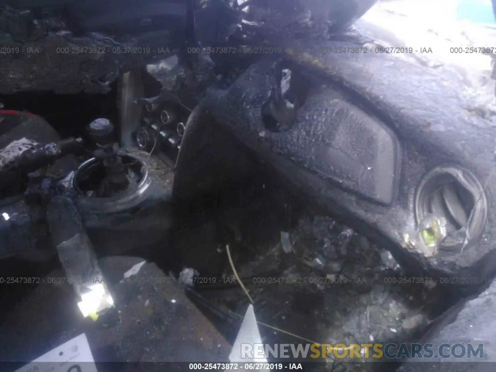 5 Фотография поврежденного автомобиля JF1ZNAE12K9700686 TOYOTA 86 2019