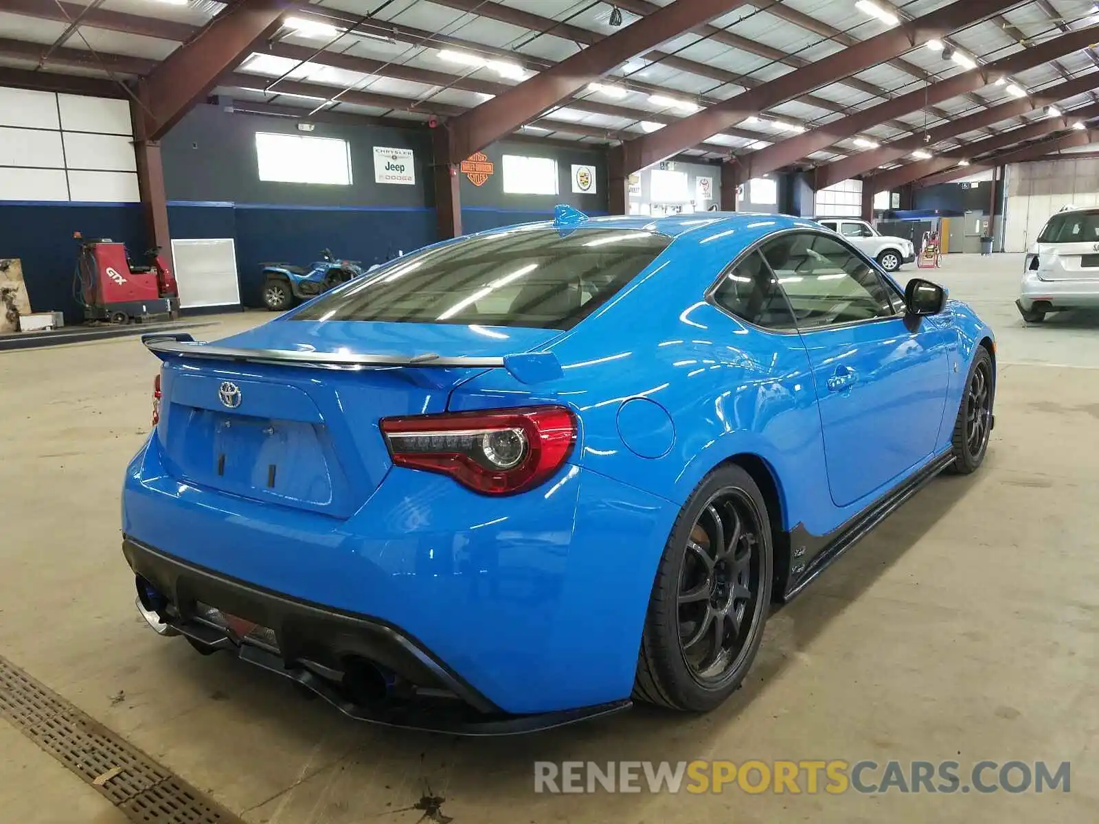 4 Photograph of a damaged car JF1ZNAE13K9702799 TOYOTA 86 2019