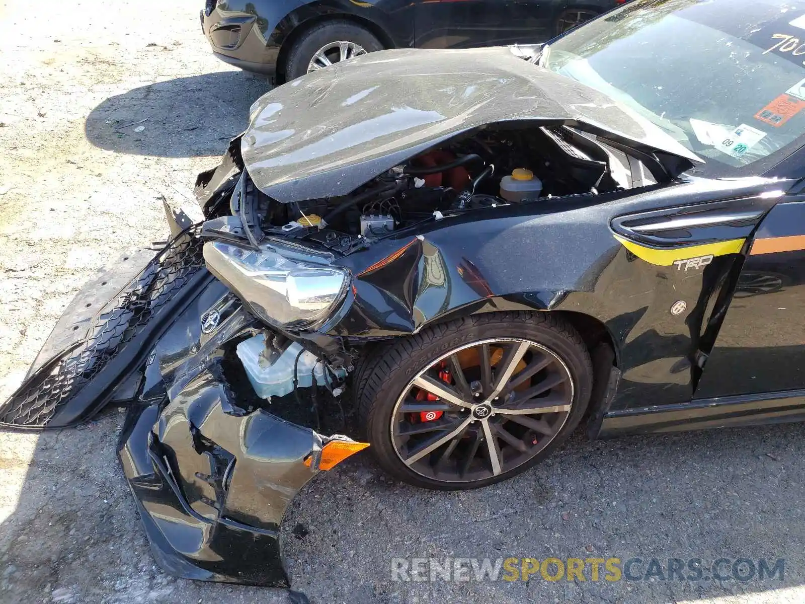 9 Photograph of a damaged car JF1ZNAE14K9700561 TOYOTA 86 2019