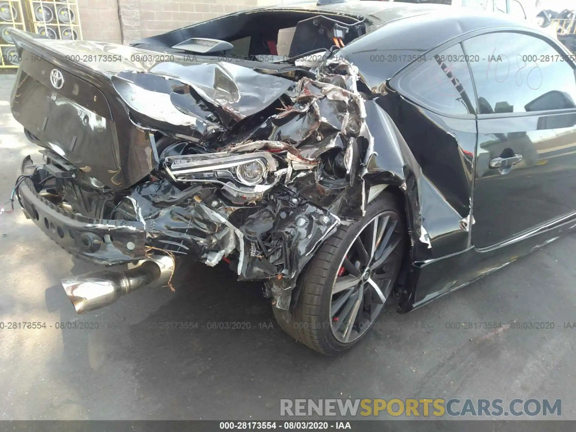 6 Photograph of a damaged car JF1ZNAE14K9701080 TOYOTA 86 2019