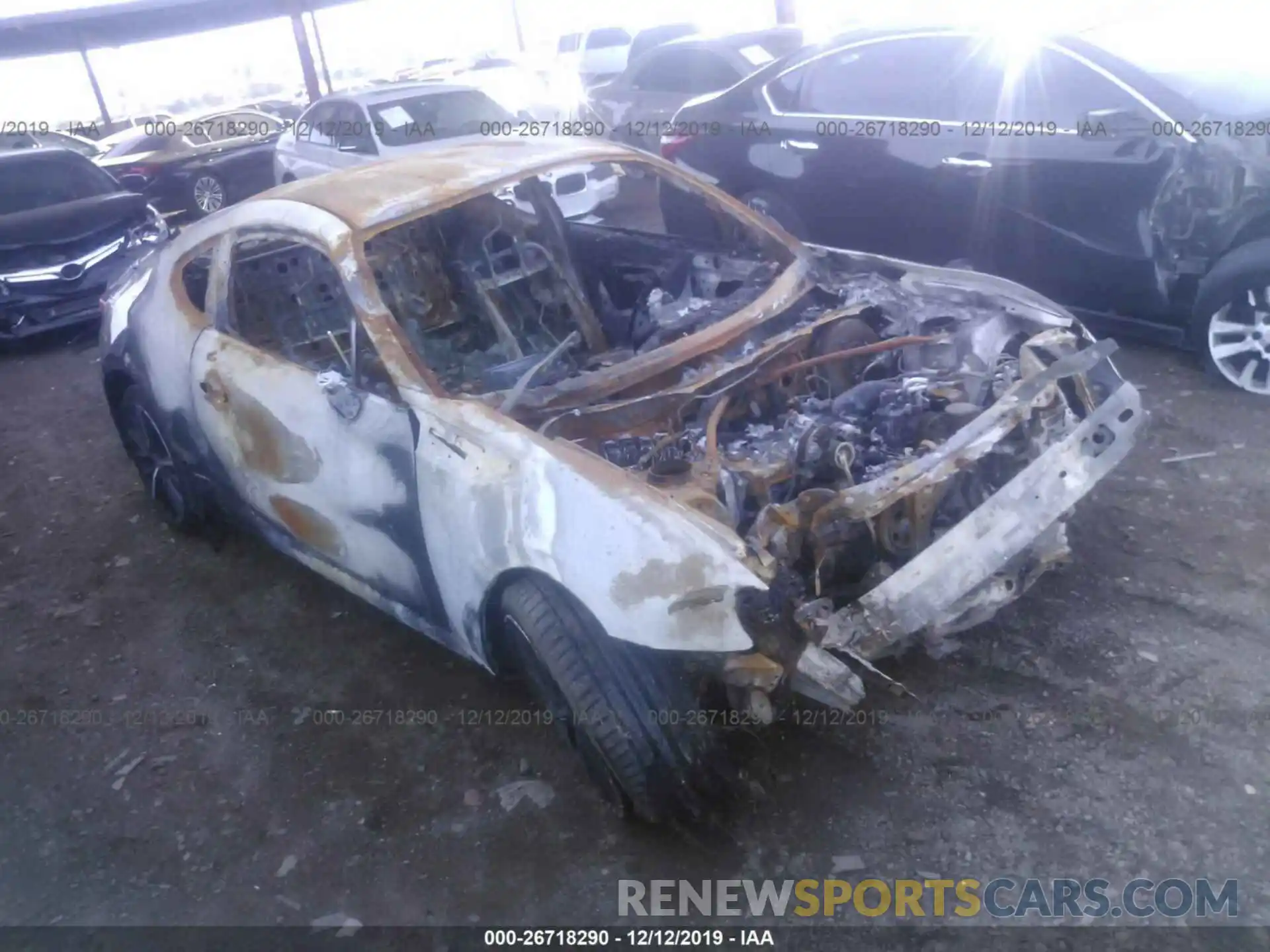 1 Photograph of a damaged car JF1ZNAE14K9701368 TOYOTA 86 2019