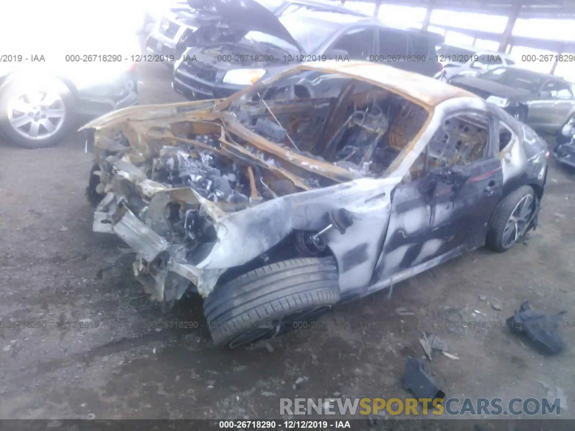 2 Photograph of a damaged car JF1ZNAE14K9701368 TOYOTA 86 2019