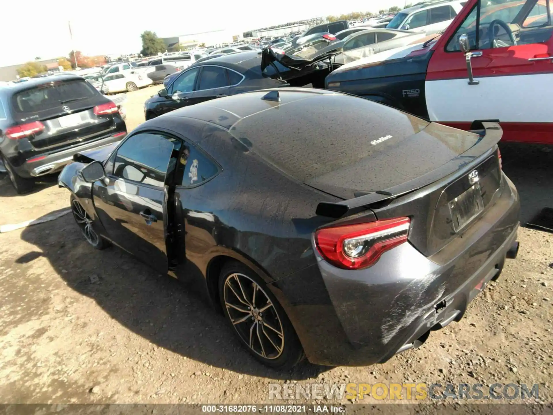 3 Photograph of a damaged car JF1ZNAE15K8704219 TOYOTA 86 2019