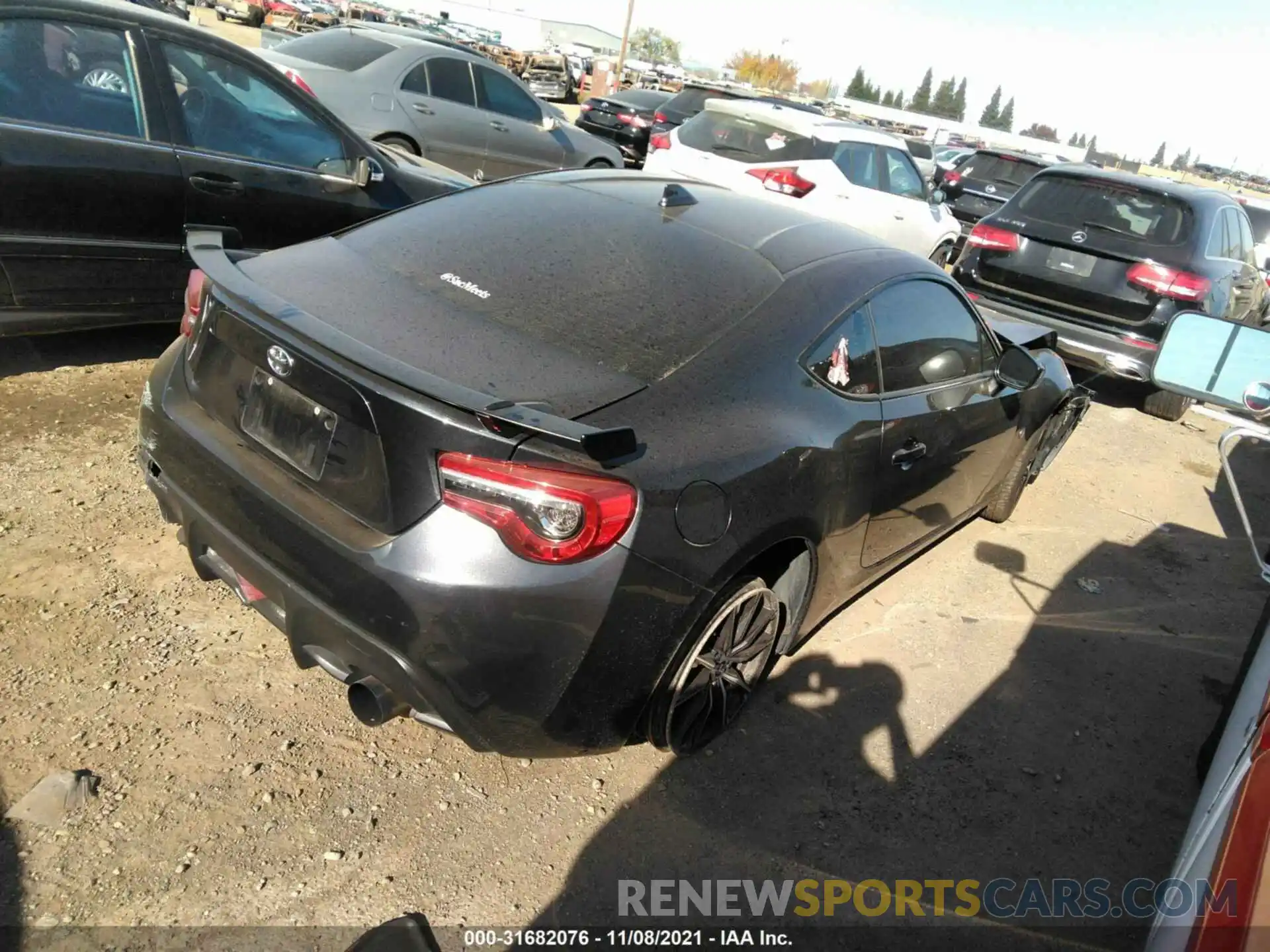 4 Photograph of a damaged car JF1ZNAE15K8704219 TOYOTA 86 2019