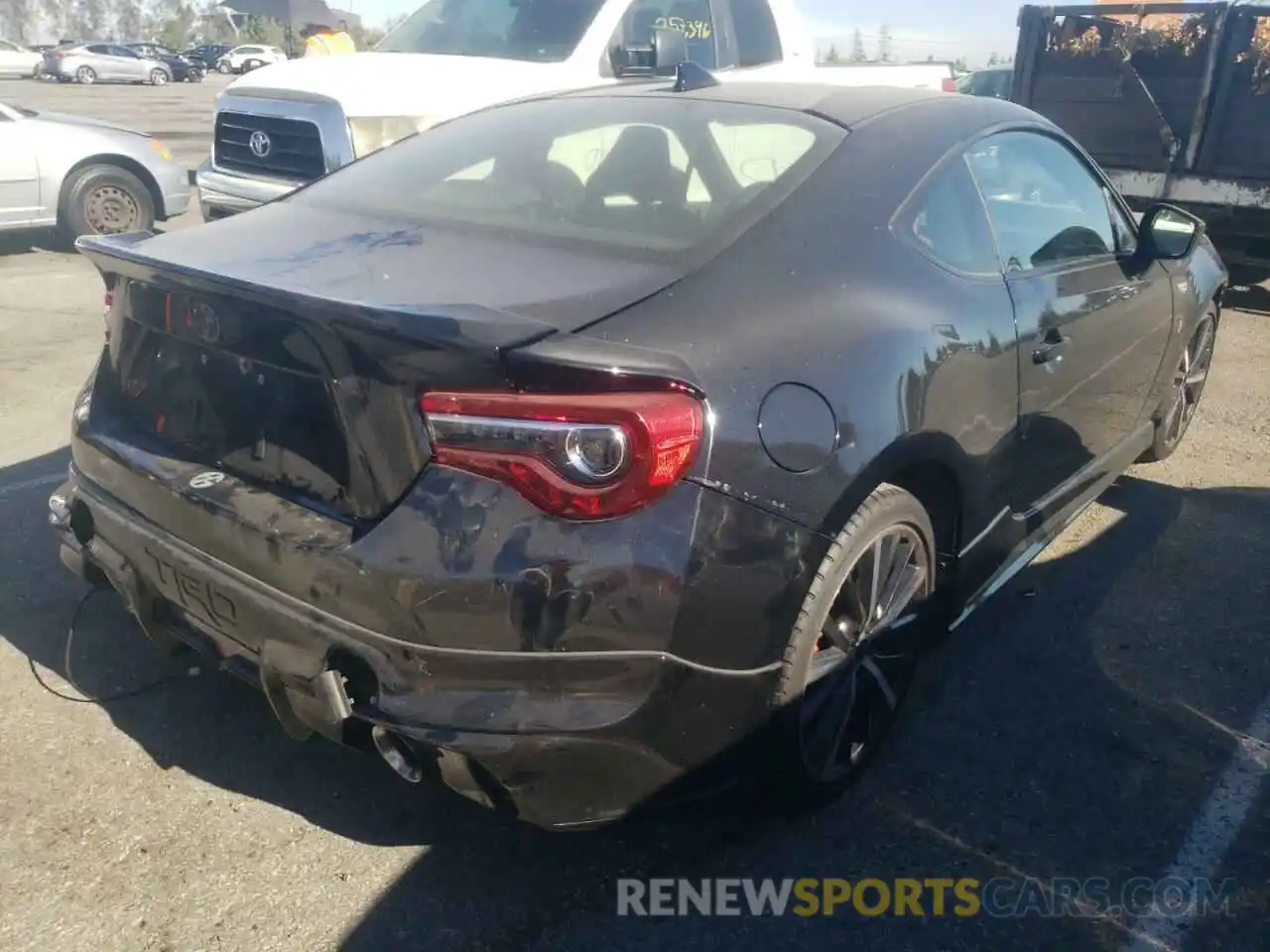 4 Photograph of a damaged car JF1ZNAE15K9701007 TOYOTA 86 2019