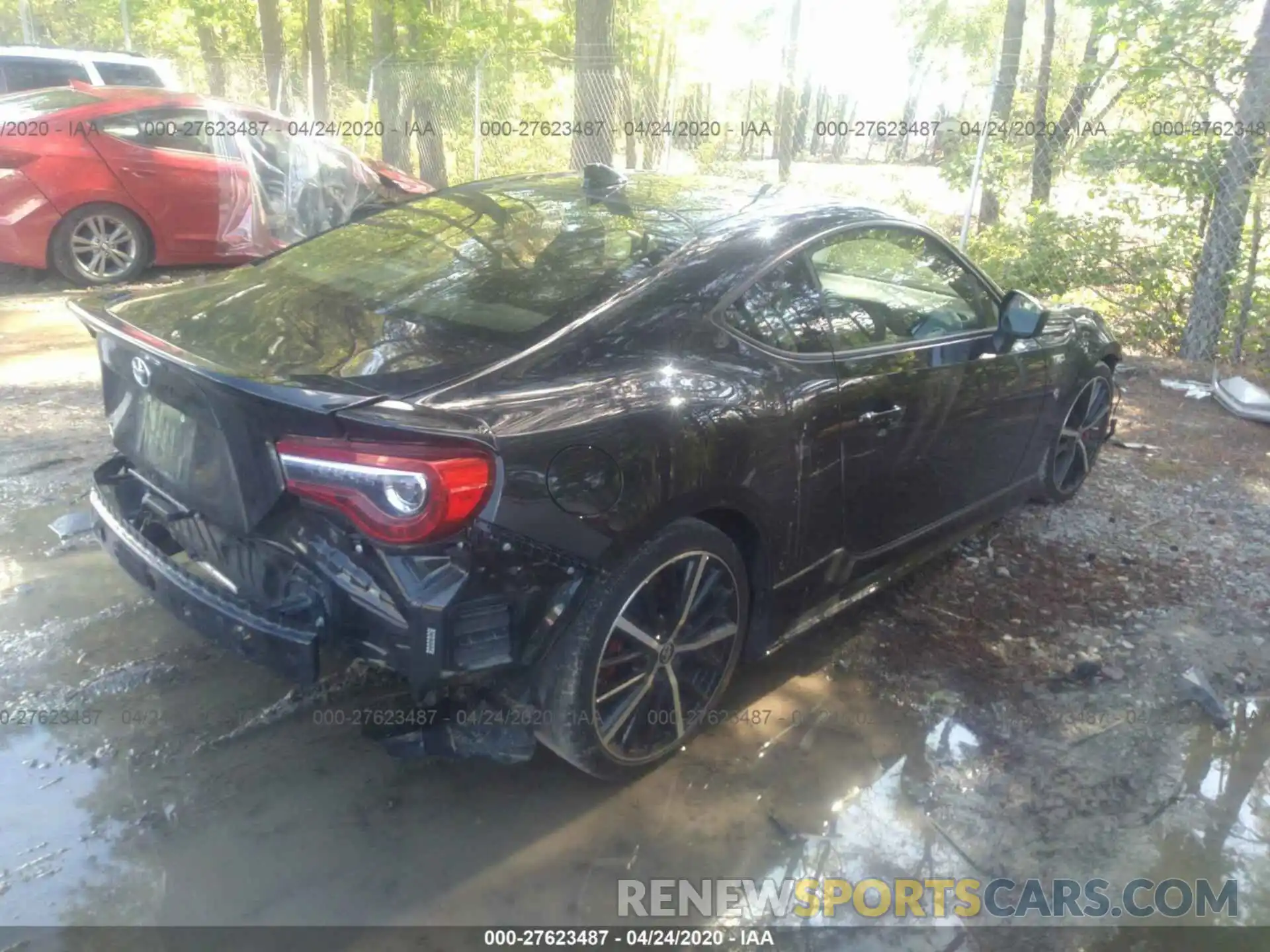 4 Photograph of a damaged car JF1ZNAE15K9701332 TOYOTA 86 2019