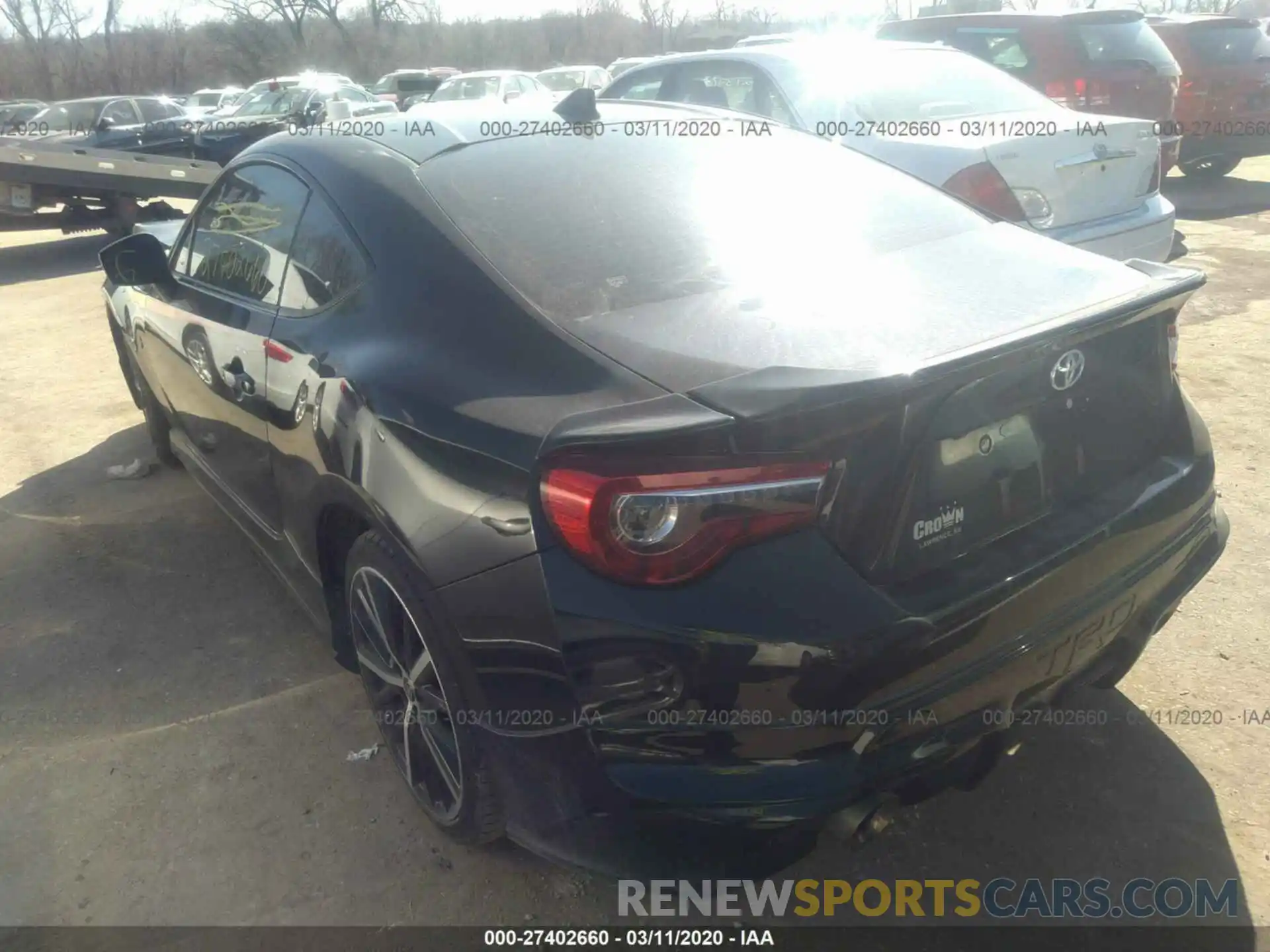 3 Photograph of a damaged car JF1ZNAE15K9701640 TOYOTA 86 2019