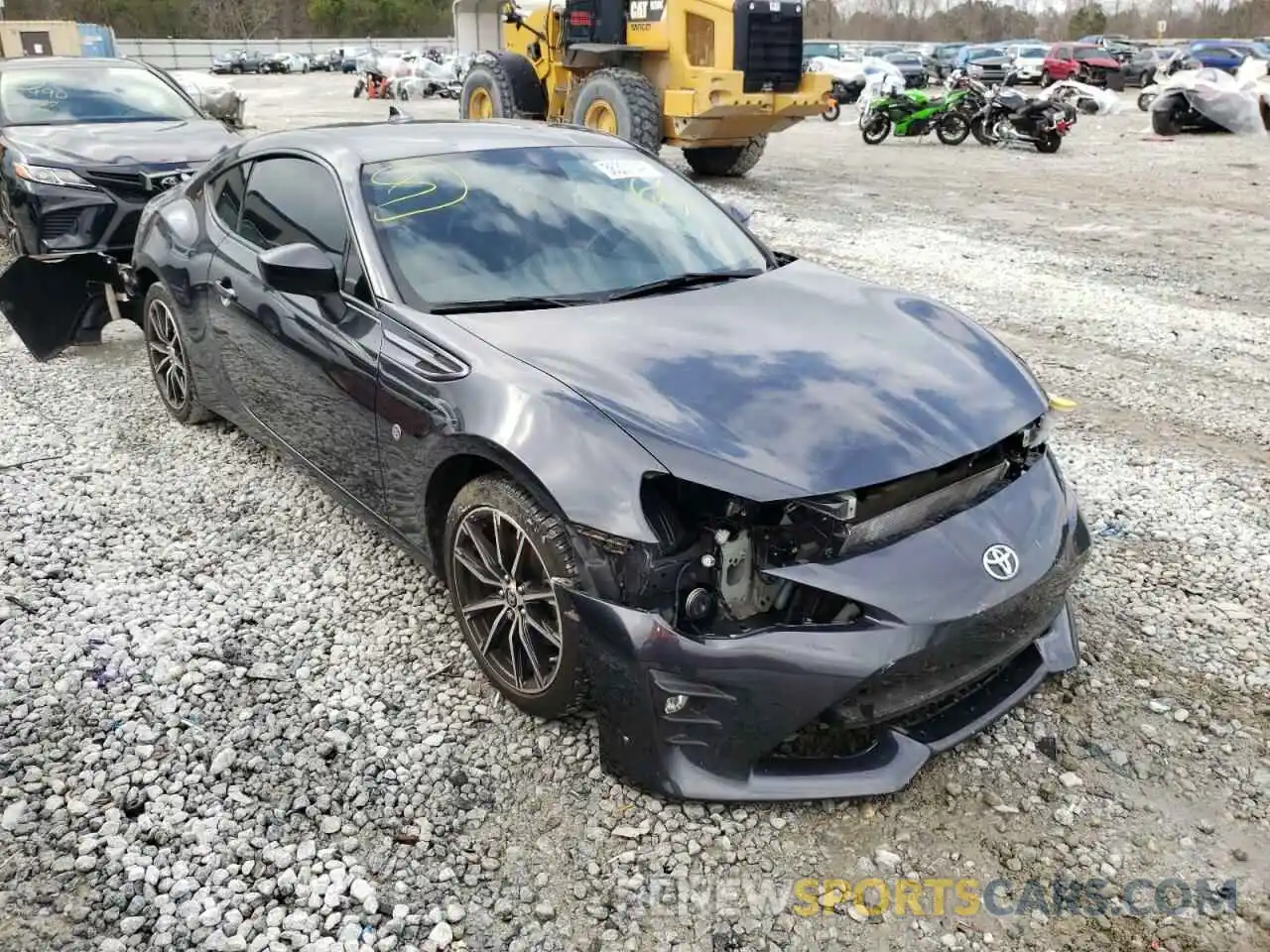 1 Photograph of a damaged car JF1ZNAE16K8703810 TOYOTA 86 2019