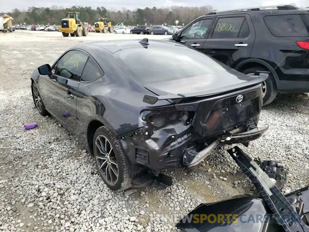 3 Photograph of a damaged car JF1ZNAE16K8703810 TOYOTA 86 2019