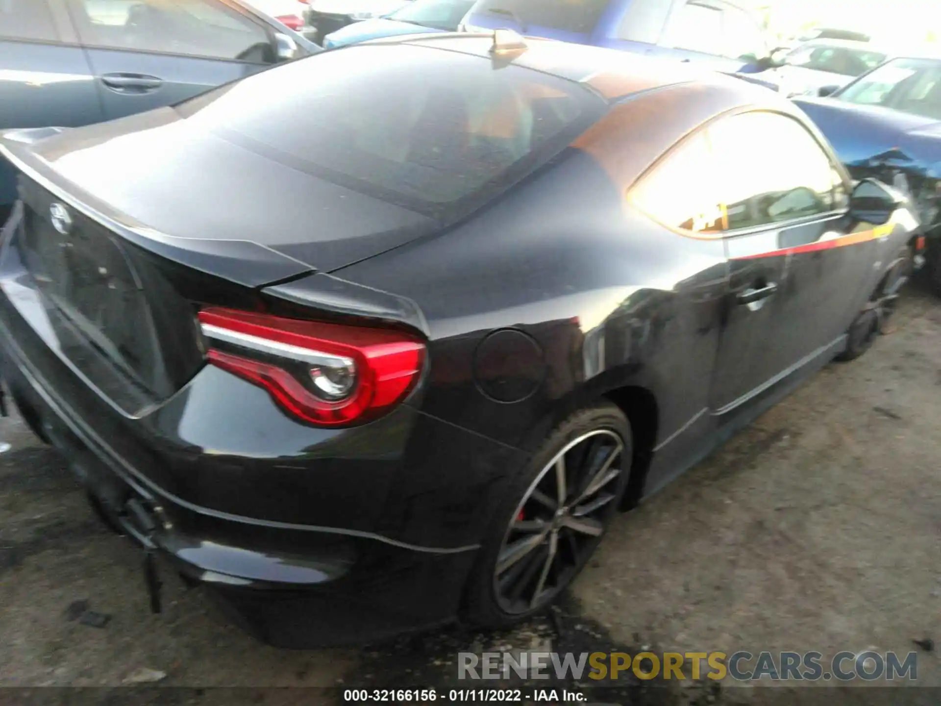 4 Photograph of a damaged car JF1ZNAE16K9702053 TOYOTA 86 2019