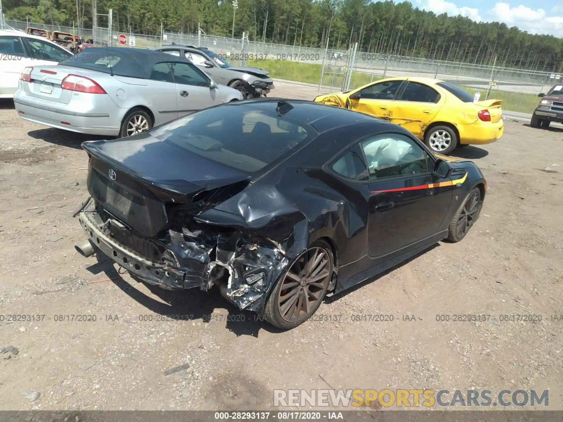 4 Photograph of a damaged car JF1ZNAE16K9702294 TOYOTA 86 2019