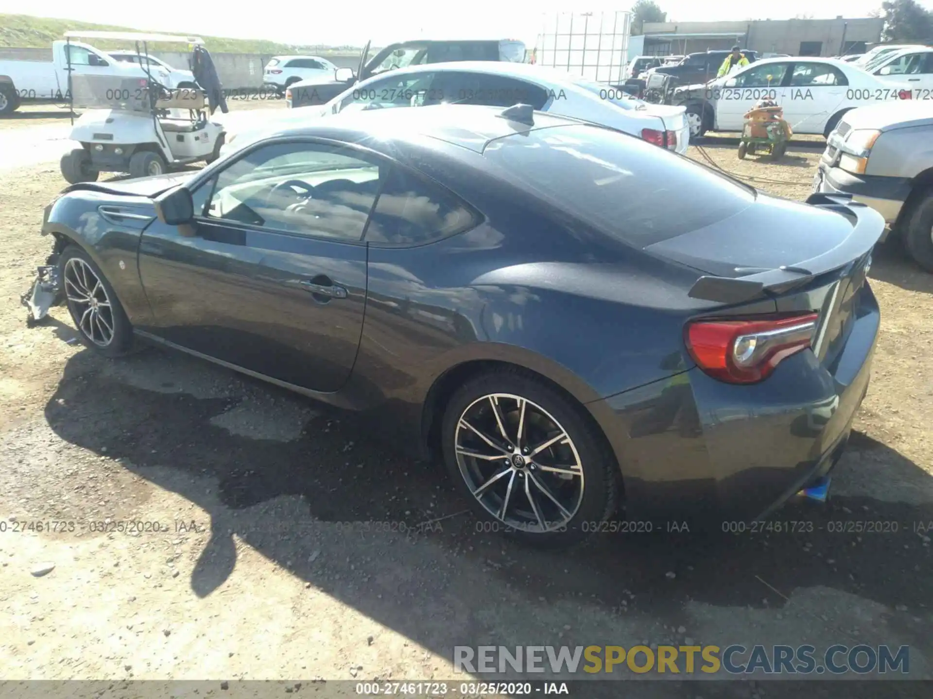 3 Фотография поврежденного автомобиля JF1ZNAE17K8701399 TOYOTA 86 2019