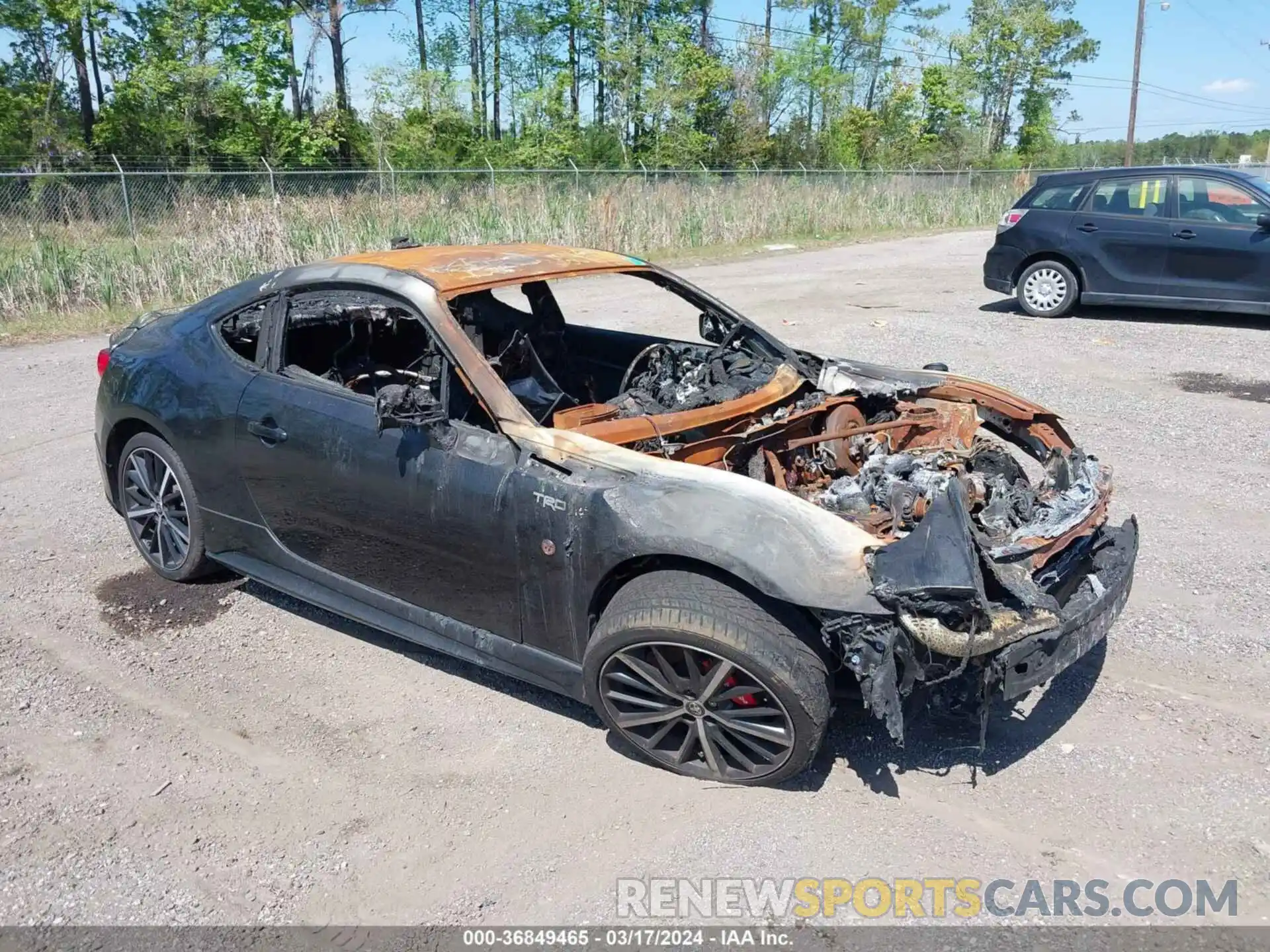 1 Photograph of a damaged car JF1ZNAE17K9702756 TOYOTA 86 2019