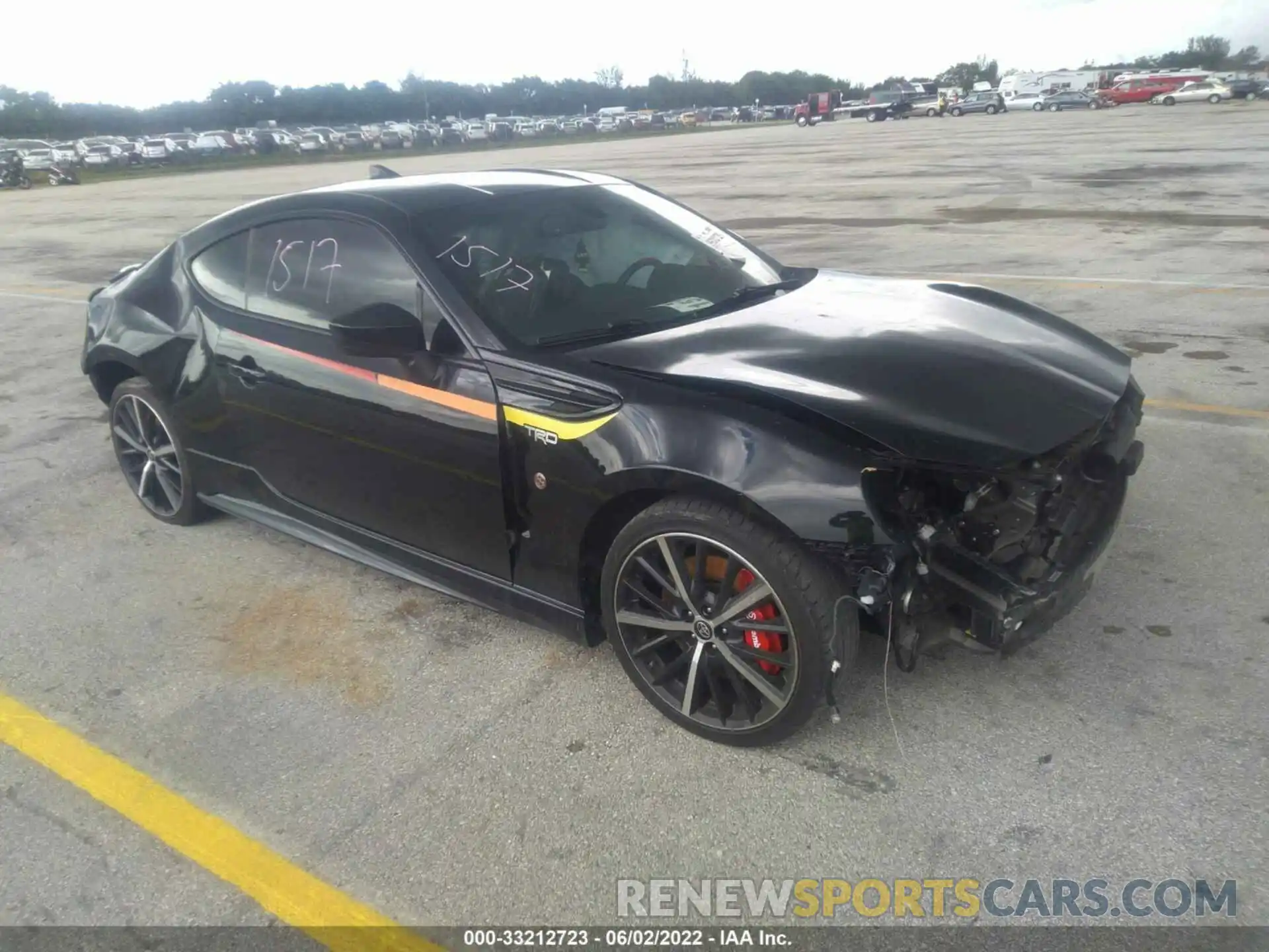 1 Photograph of a damaged car JF1ZNAE18K9702006 TOYOTA 86 2019