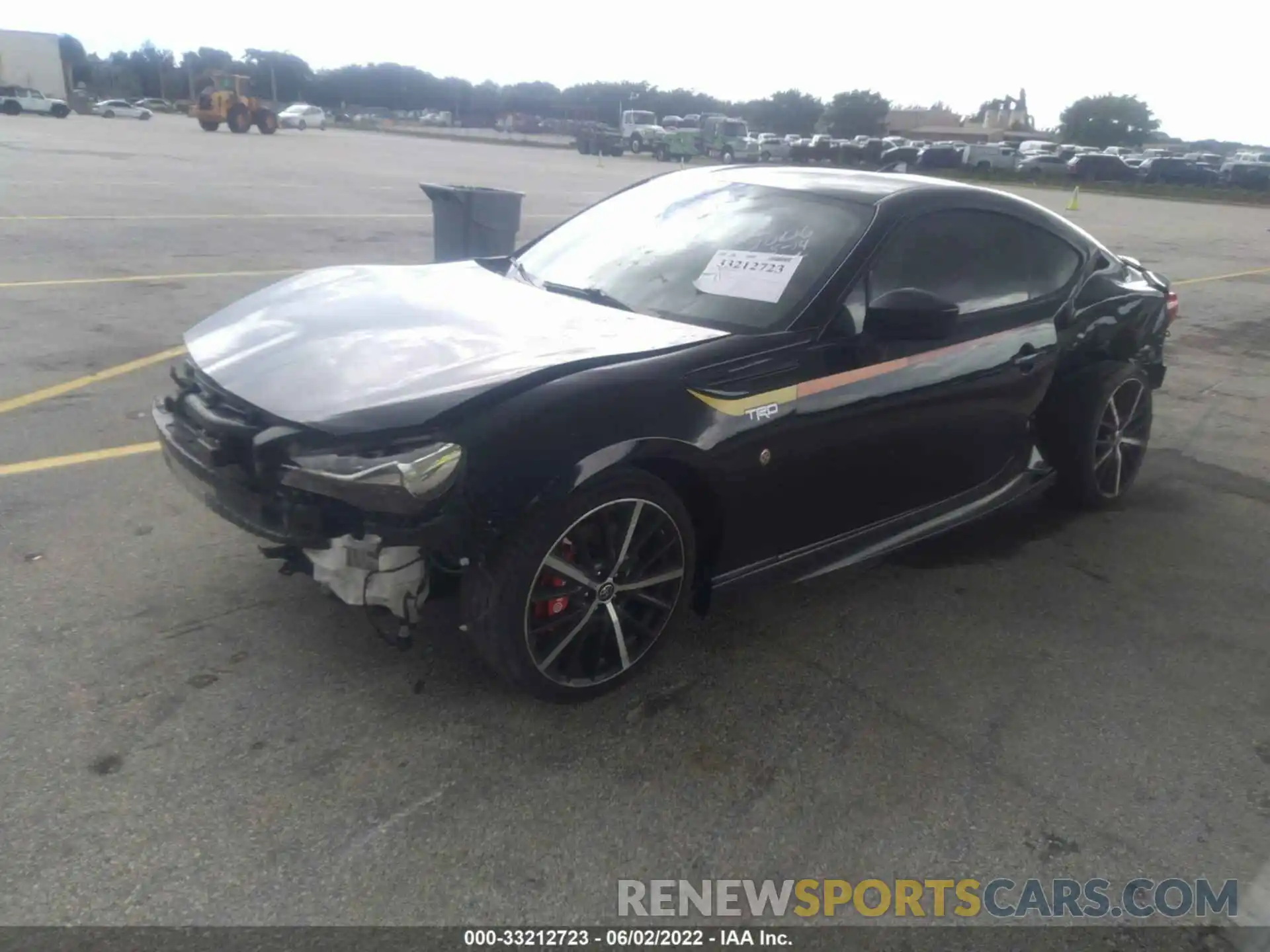 2 Photograph of a damaged car JF1ZNAE18K9702006 TOYOTA 86 2019