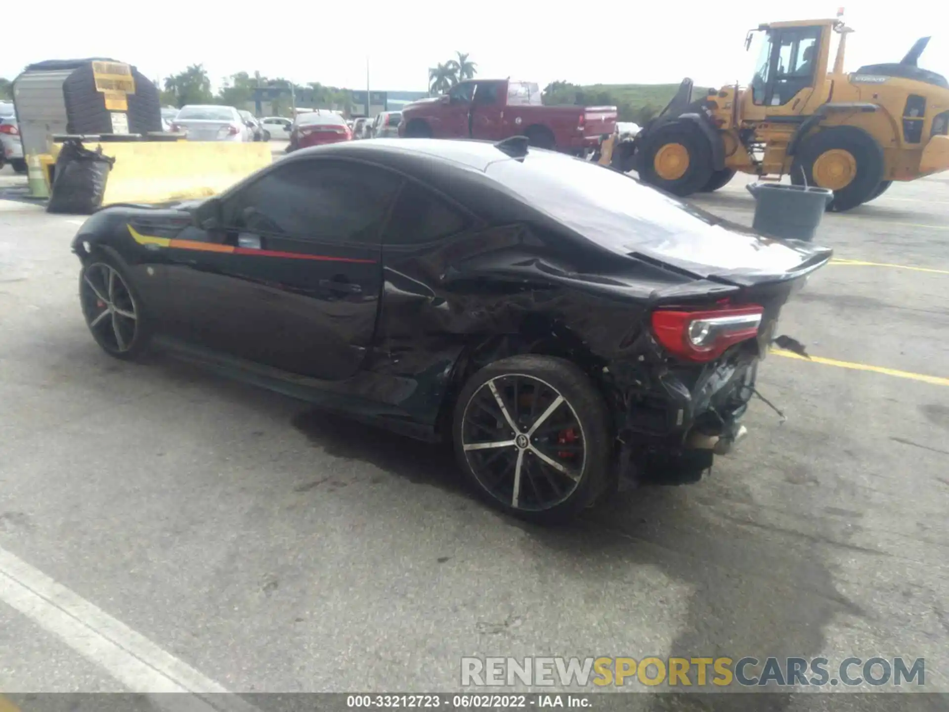 3 Photograph of a damaged car JF1ZNAE18K9702006 TOYOTA 86 2019