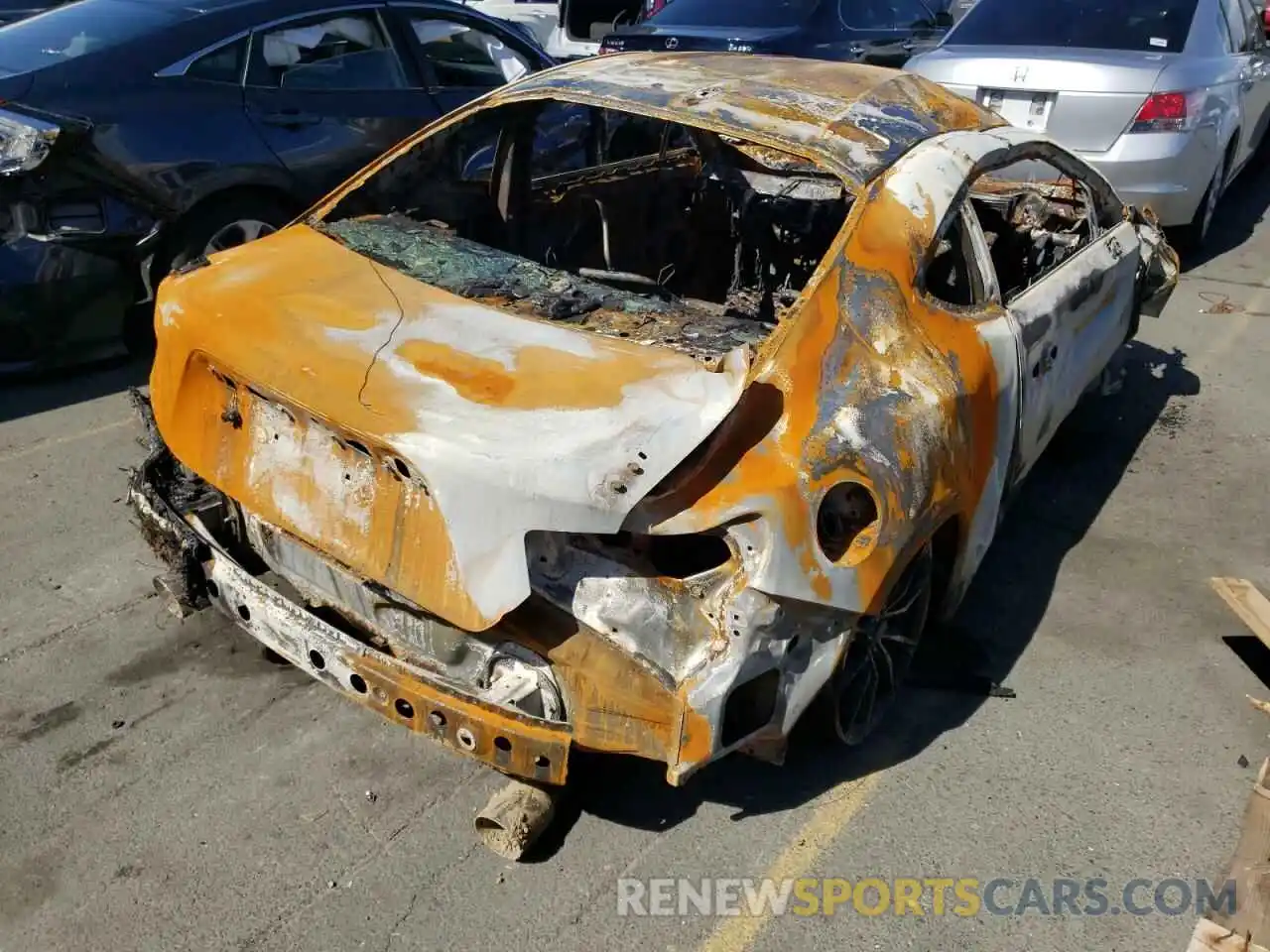 4 Photograph of a damaged car JF1ZNAE18K9703513 TOYOTA 86 2019