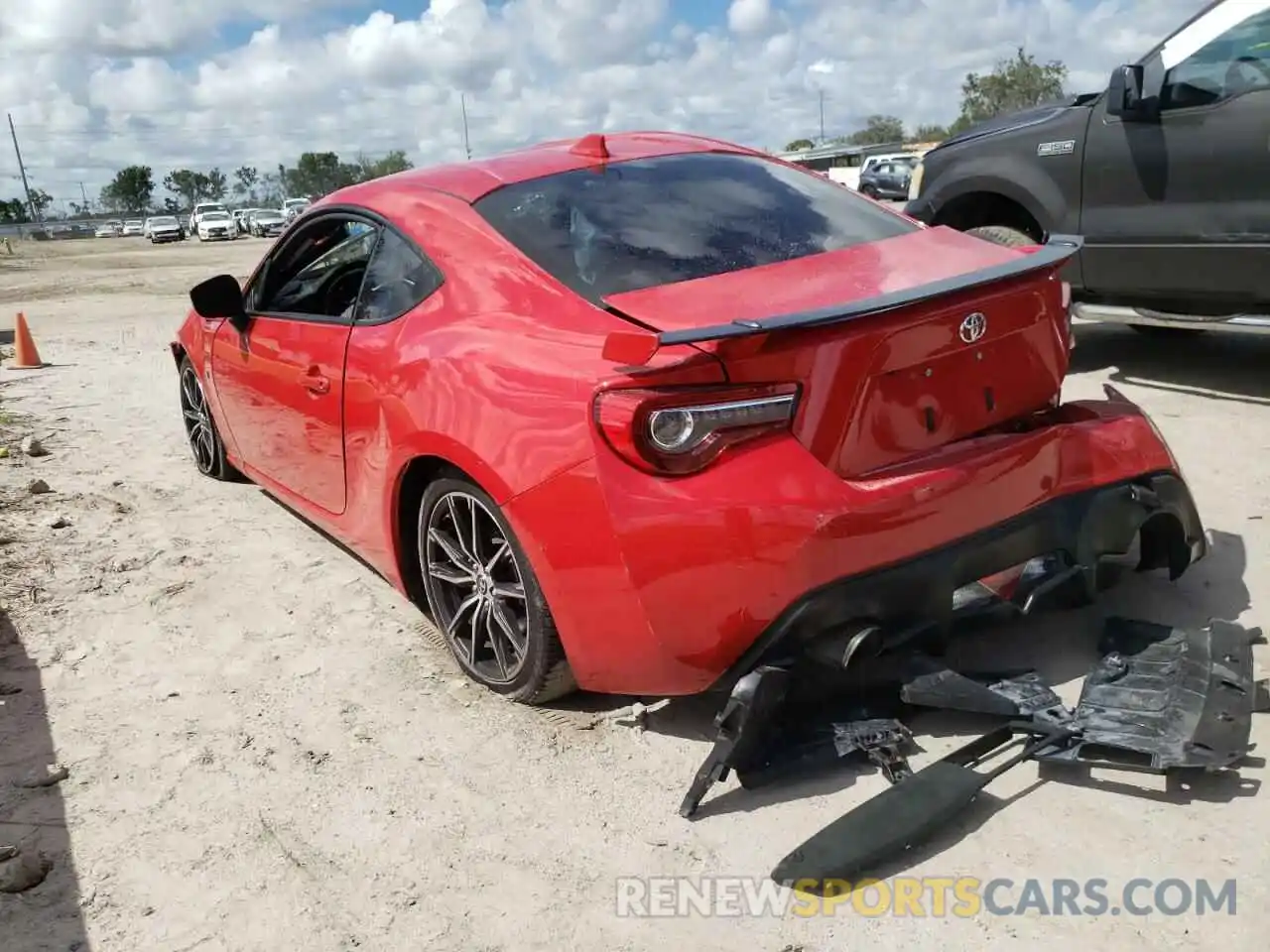 3 Photograph of a damaged car JF1ZNAE1XK8701333 TOYOTA 86 2019