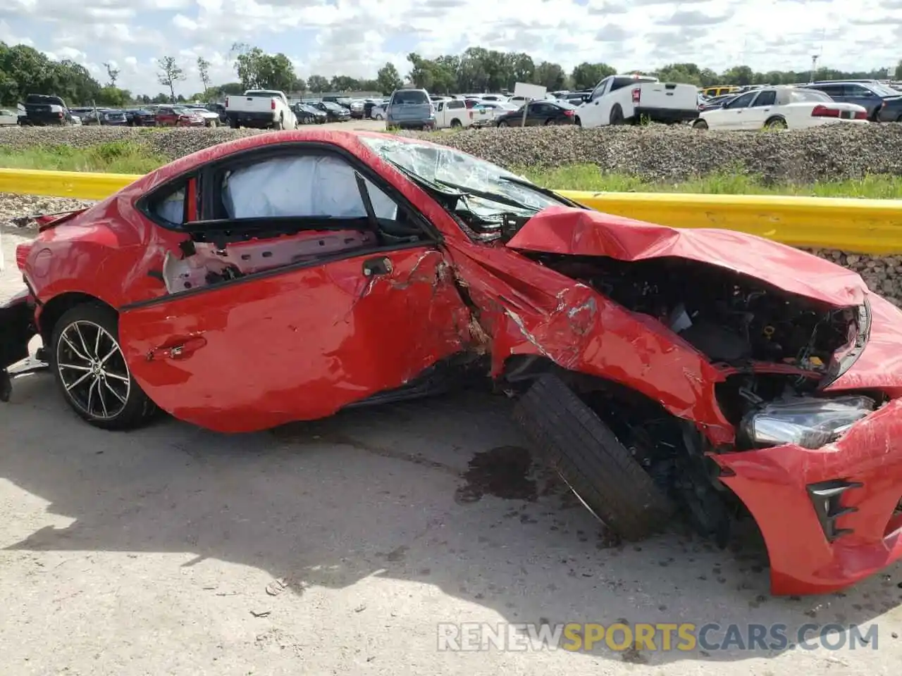 9 Photograph of a damaged car JF1ZNAE1XK8701333 TOYOTA 86 2019