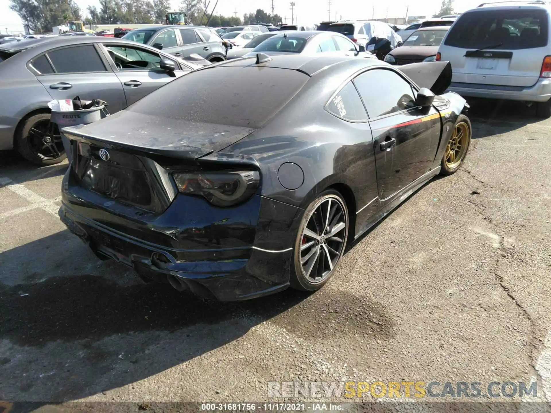 4 Photograph of a damaged car JF1ZNAE1XK9700774 TOYOTA 86 2019