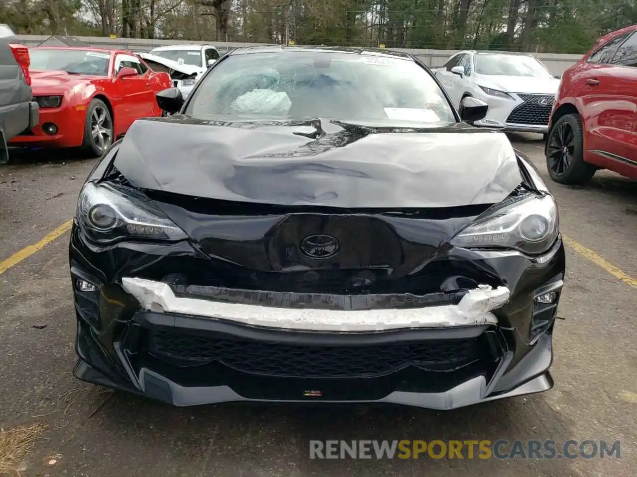 9 Photograph of a damaged car JF1ZNAE1XK9702203 TOYOTA 86 2019