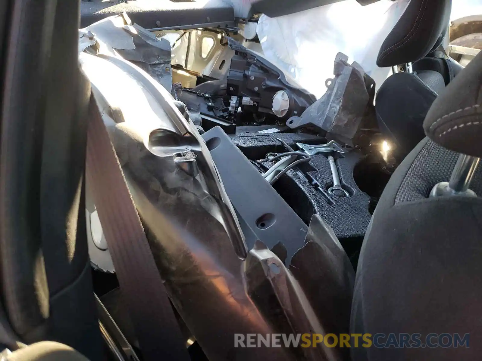 6 Photograph of a damaged car JF1ZNAA10L8753433 TOYOTA 86 2020