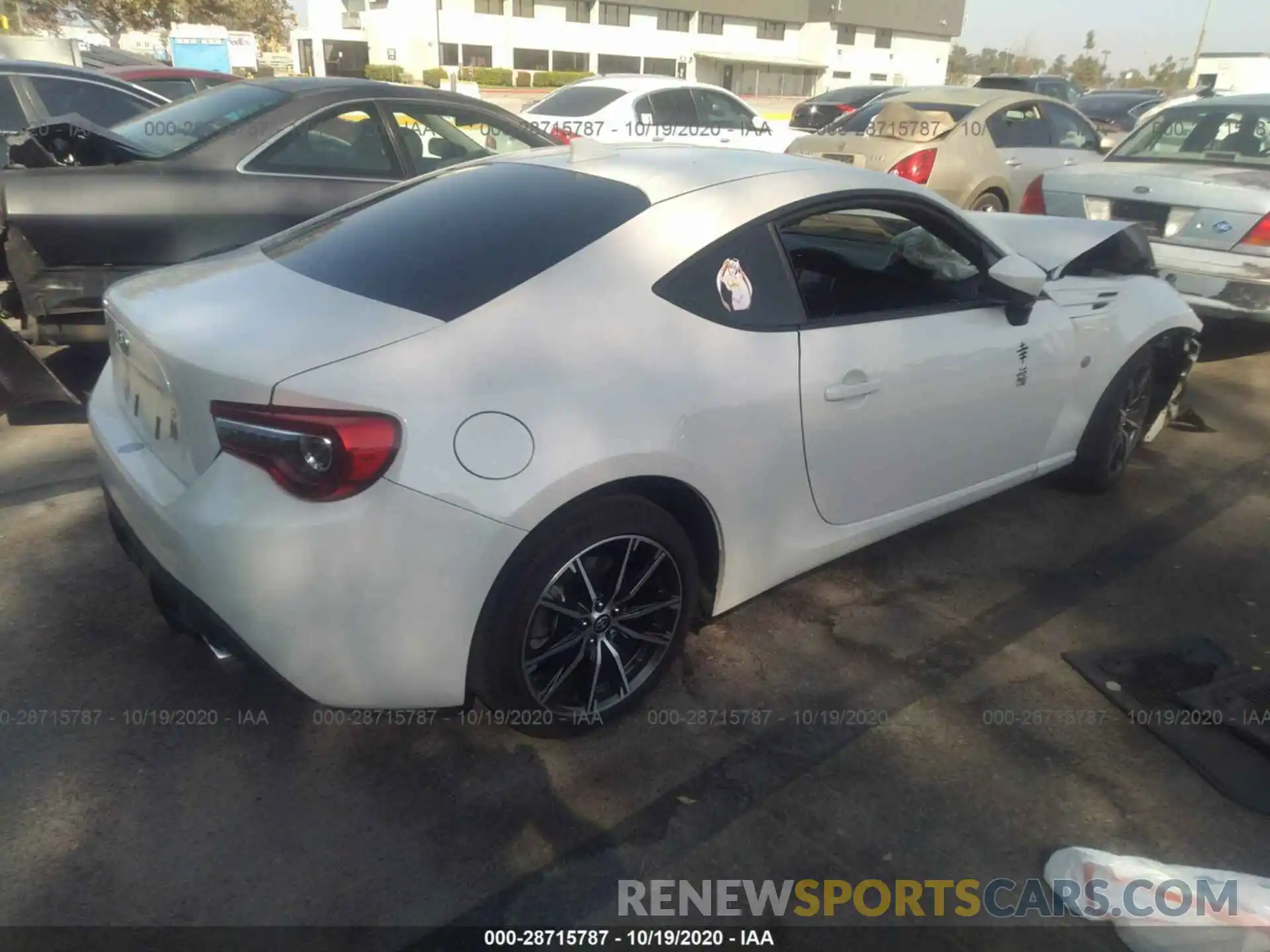 4 Photograph of a damaged car JF1ZNAA11L8752436 TOYOTA 86 2020