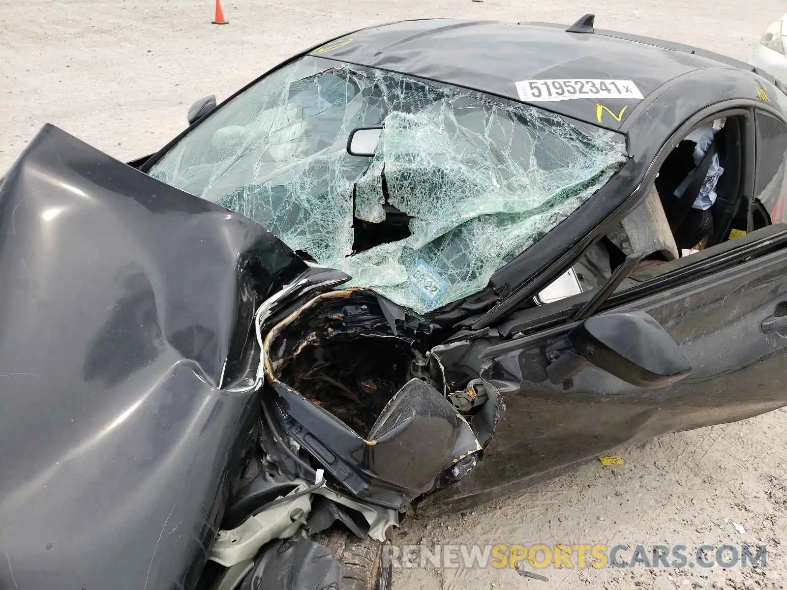 9 Photograph of a damaged car JF1ZNAA11L8752615 TOYOTA 86 2020