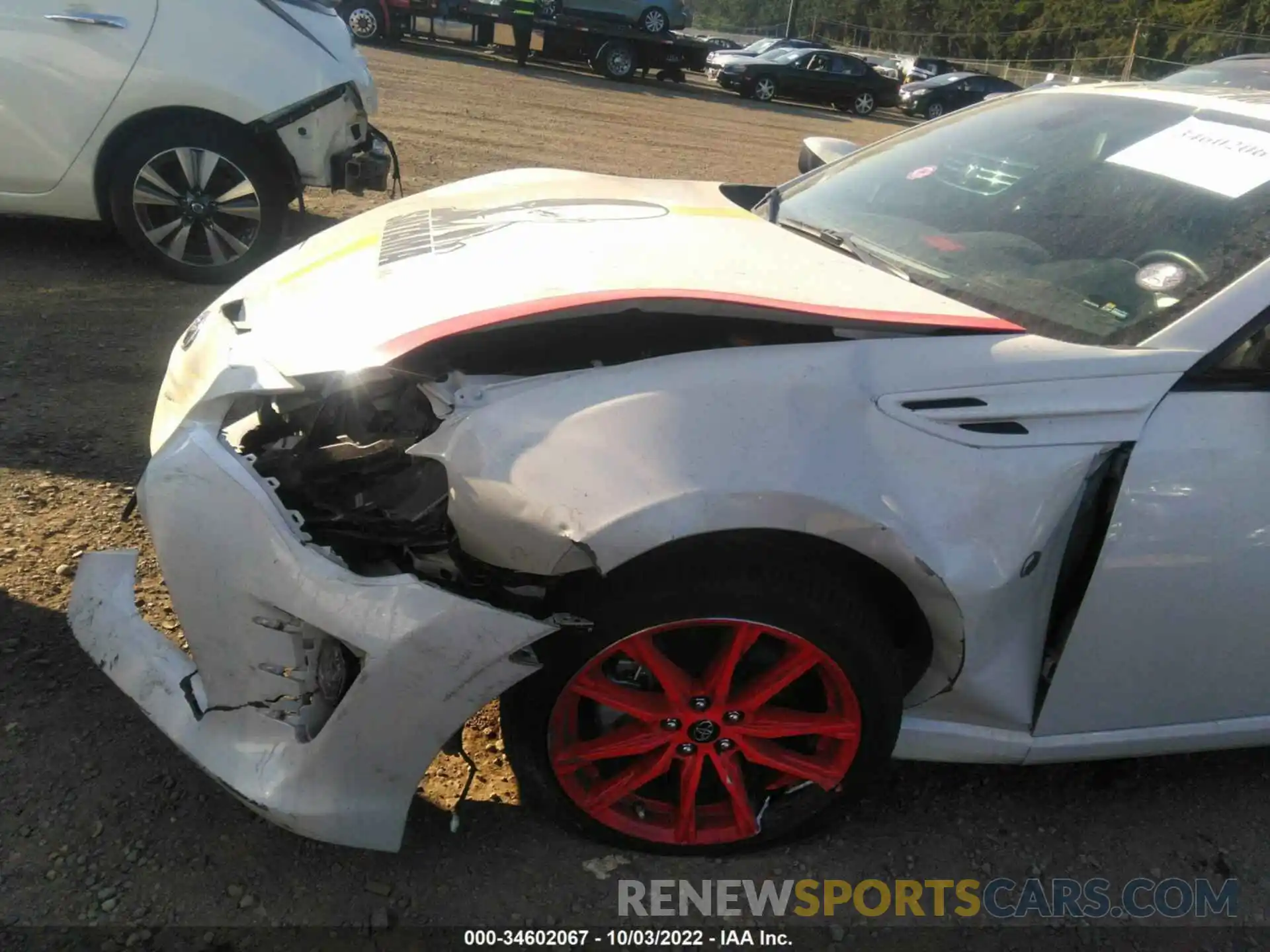 6 Photograph of a damaged car JF1ZNAA11L9752592 TOYOTA 86 2020