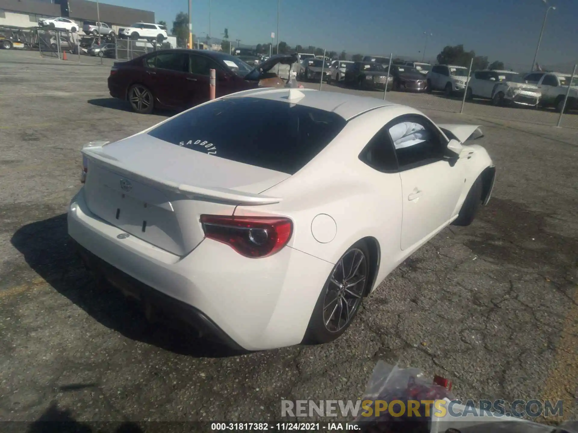 4 Photograph of a damaged car JF1ZNAA12L8751232 TOYOTA 86 2020