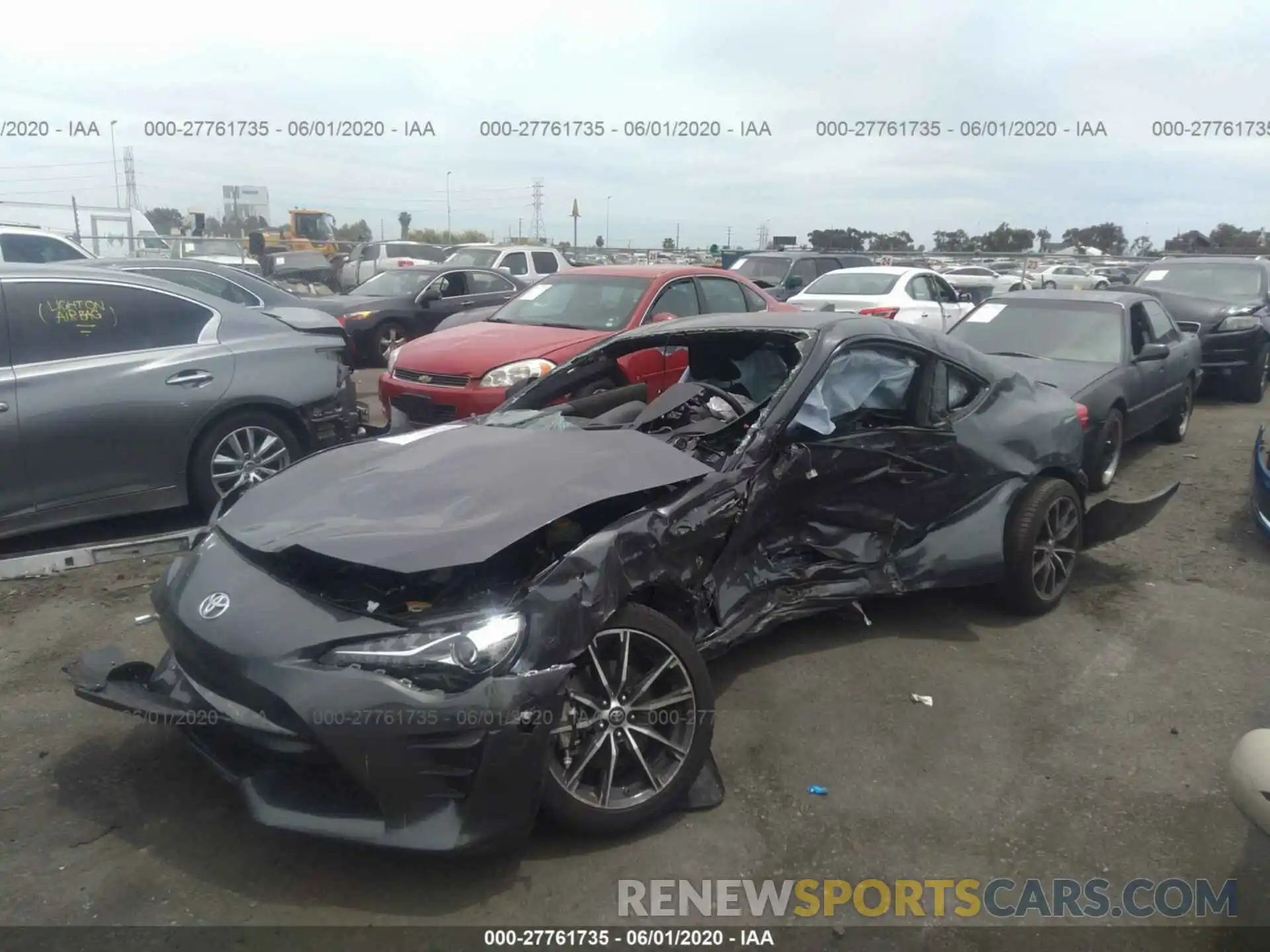 2 Photograph of a damaged car JF1ZNAA12L8751375 TOYOTA 86 2020