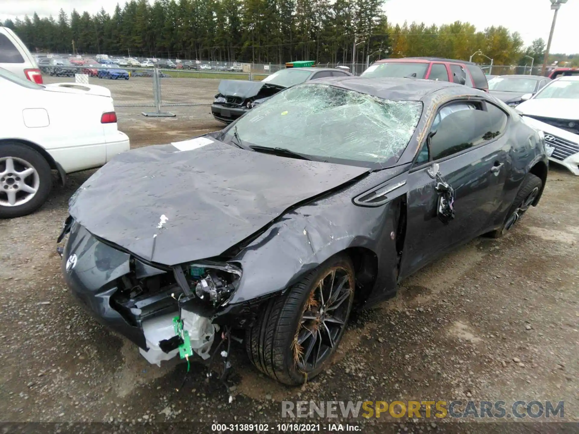 2 Photograph of a damaged car JF1ZNAA12L8753885 TOYOTA 86 2020