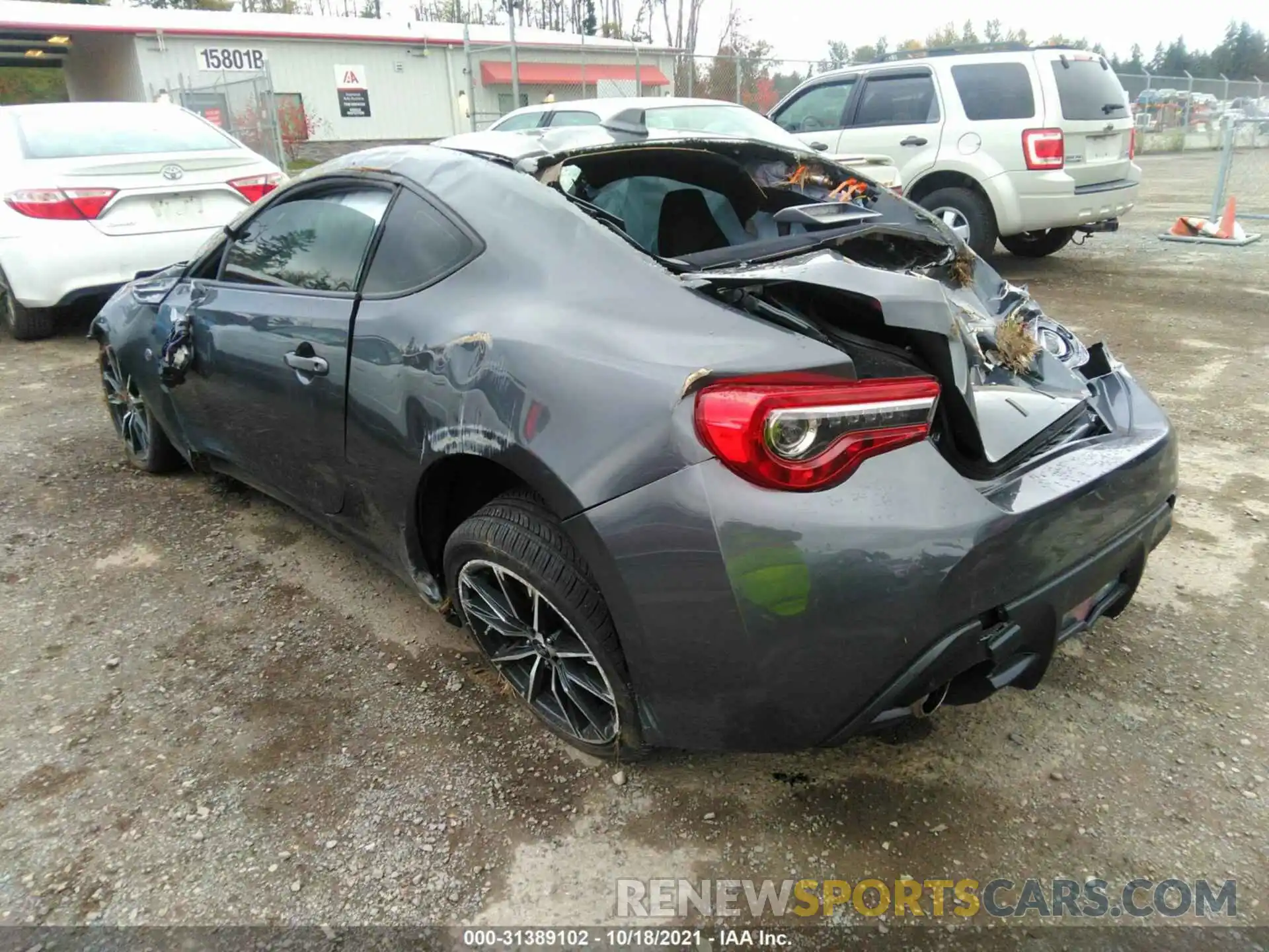 3 Photograph of a damaged car JF1ZNAA12L8753885 TOYOTA 86 2020