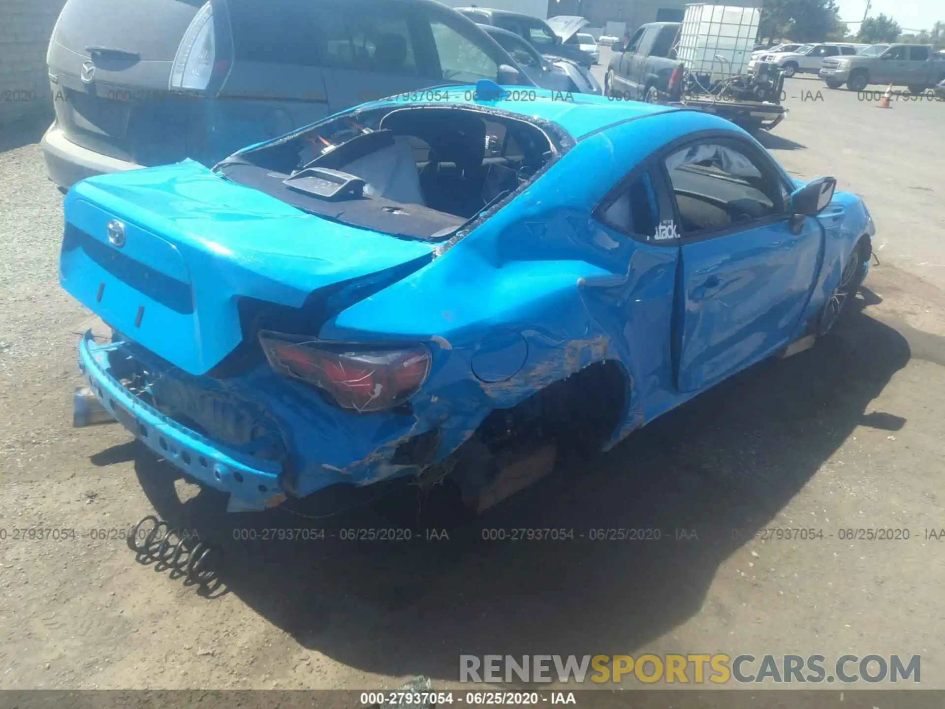 4 Photograph of a damaged car JF1ZNAA12L9752200 TOYOTA 86 2020