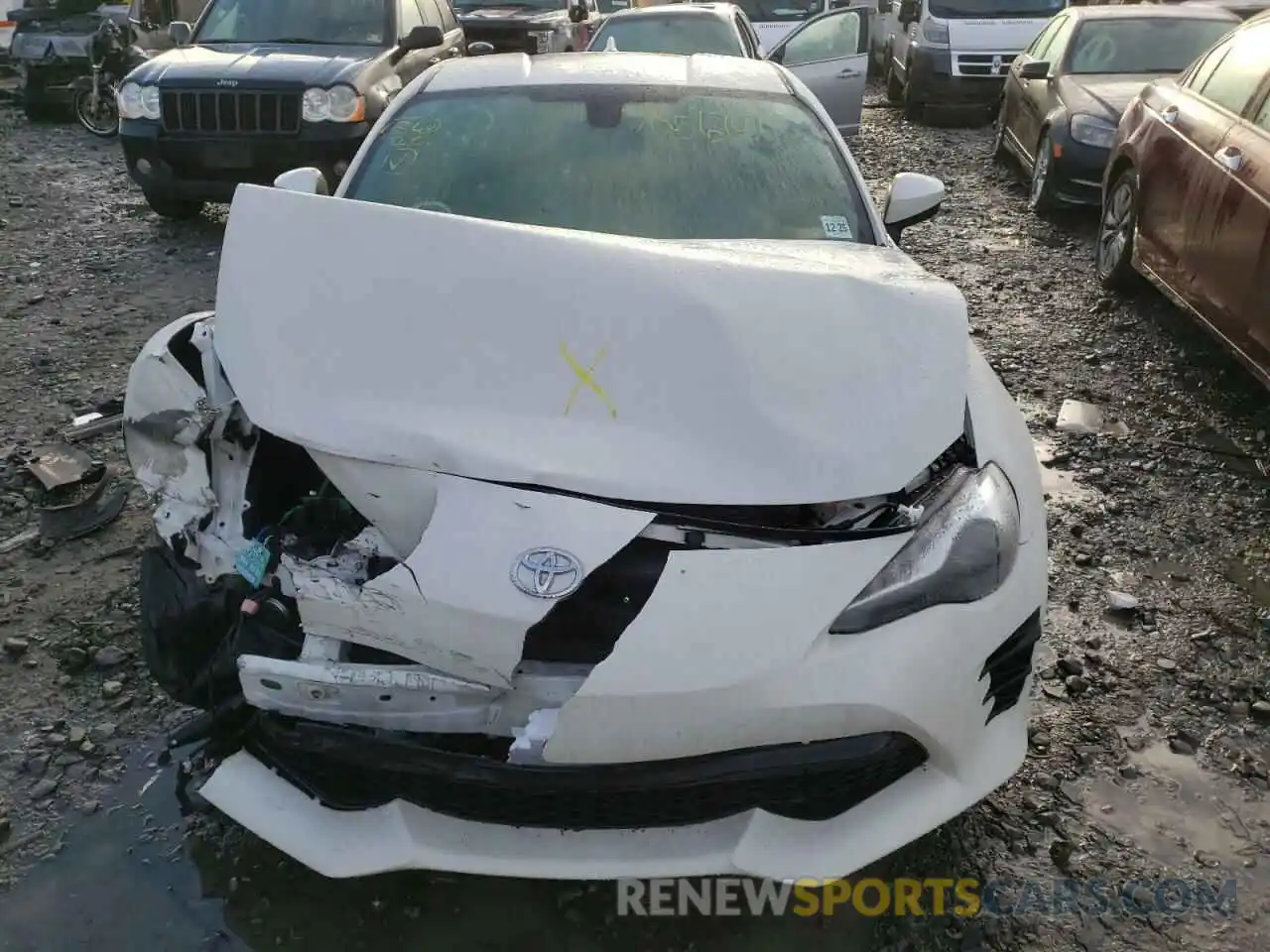 7 Photograph of a damaged car JF1ZNAA12L9753217 TOYOTA 86 2020